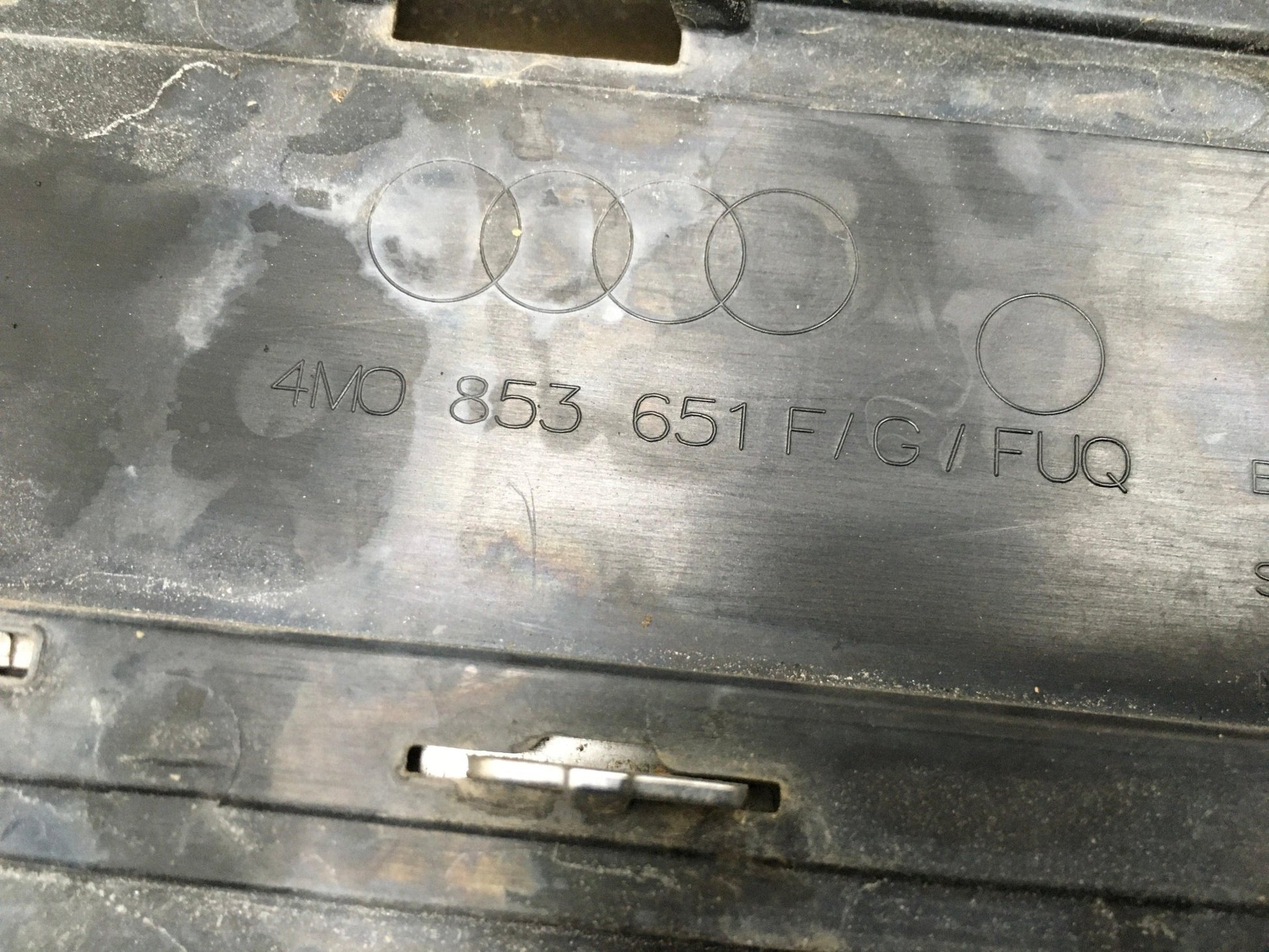 Rejilla Radiador Audi Q7 4M - 4M0853651F