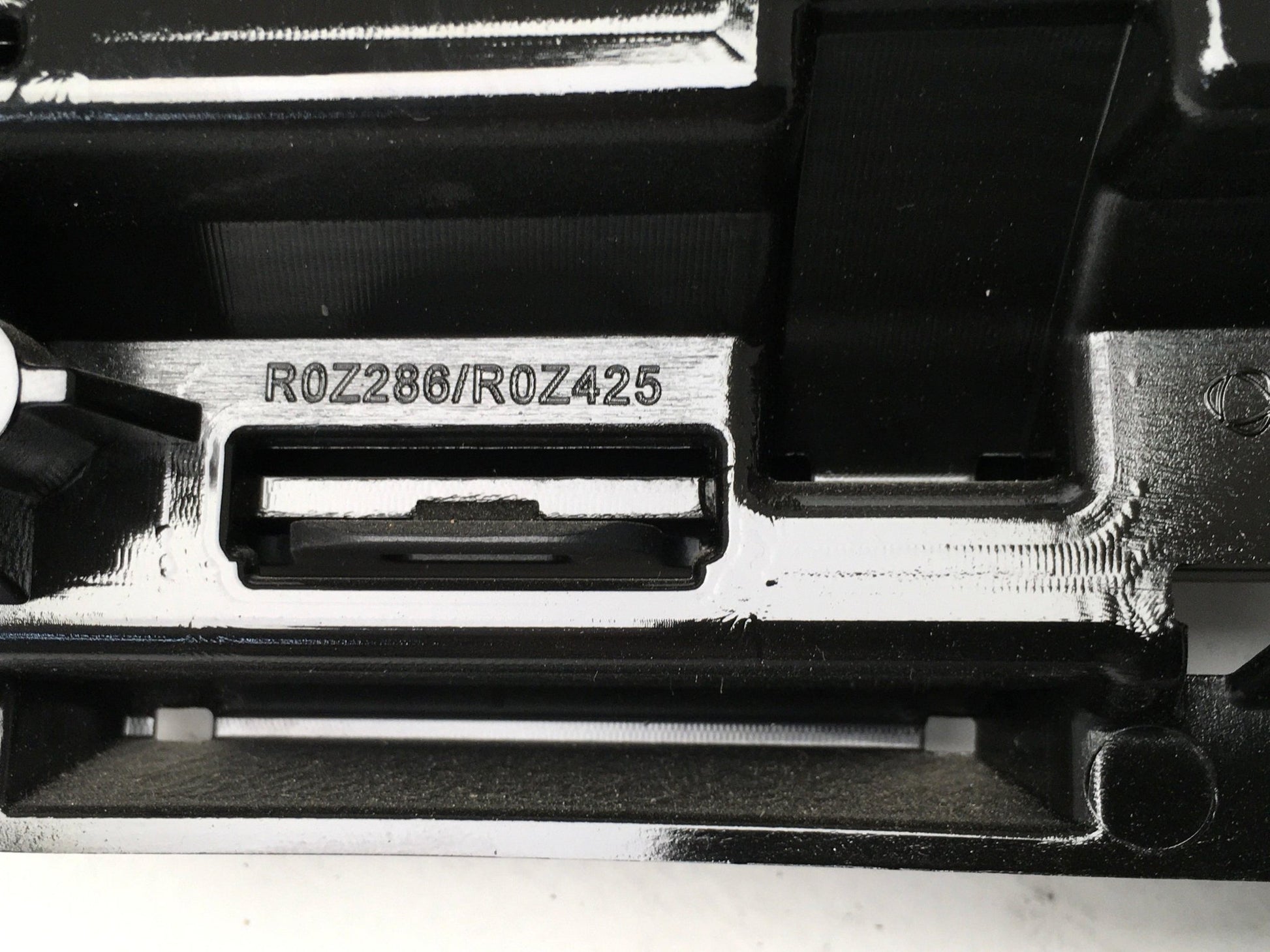 Rejilla radiador Audi TTRS 8S - 8S0853653A