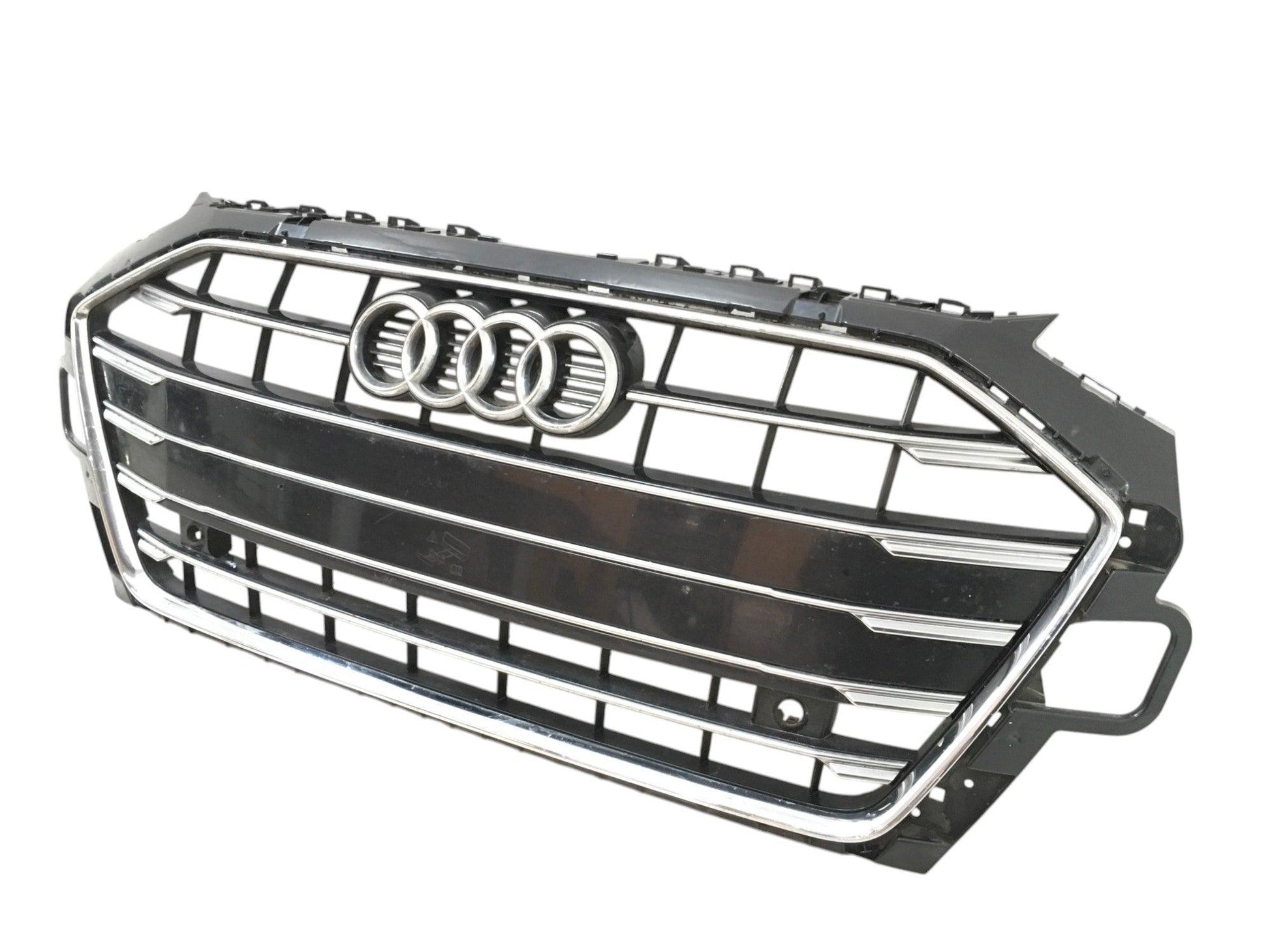 Rejilla radiador Audis S4 B9 Fase 2 - 8W0853651DF
