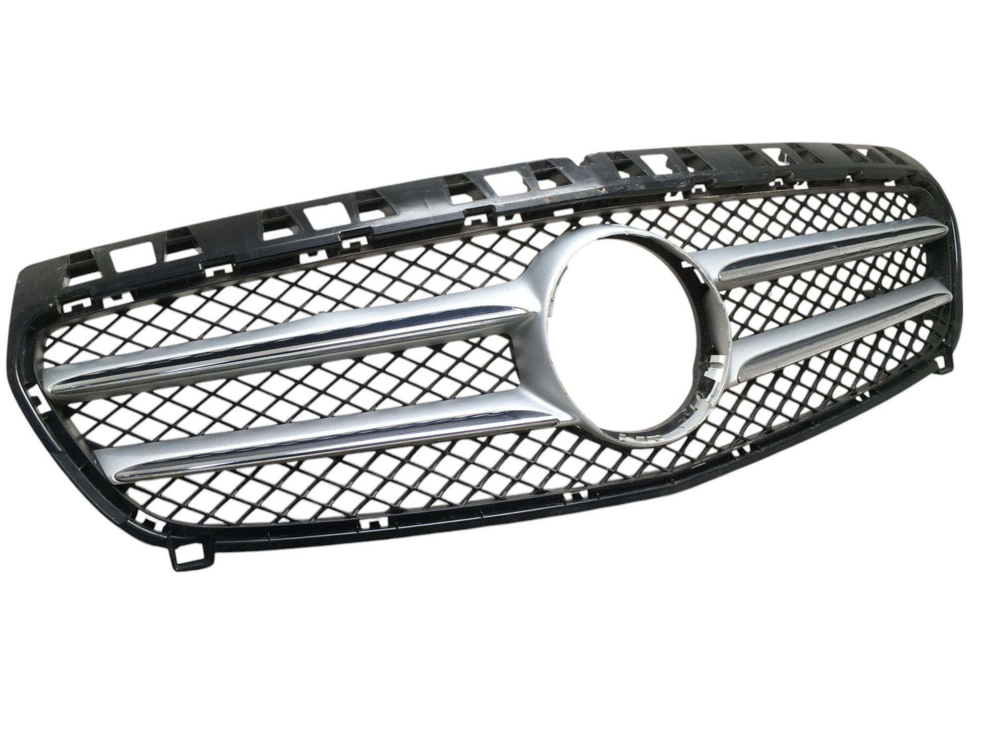 Rejilla Radiador Mercedes W176 - A1768880260 _