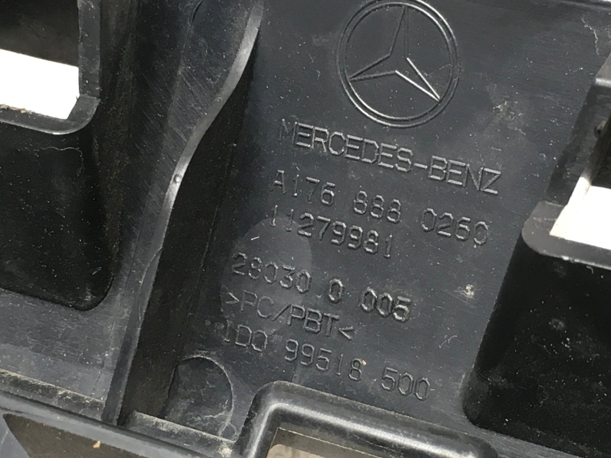 Rejilla Radiador Mercedes W176 - A1768880260