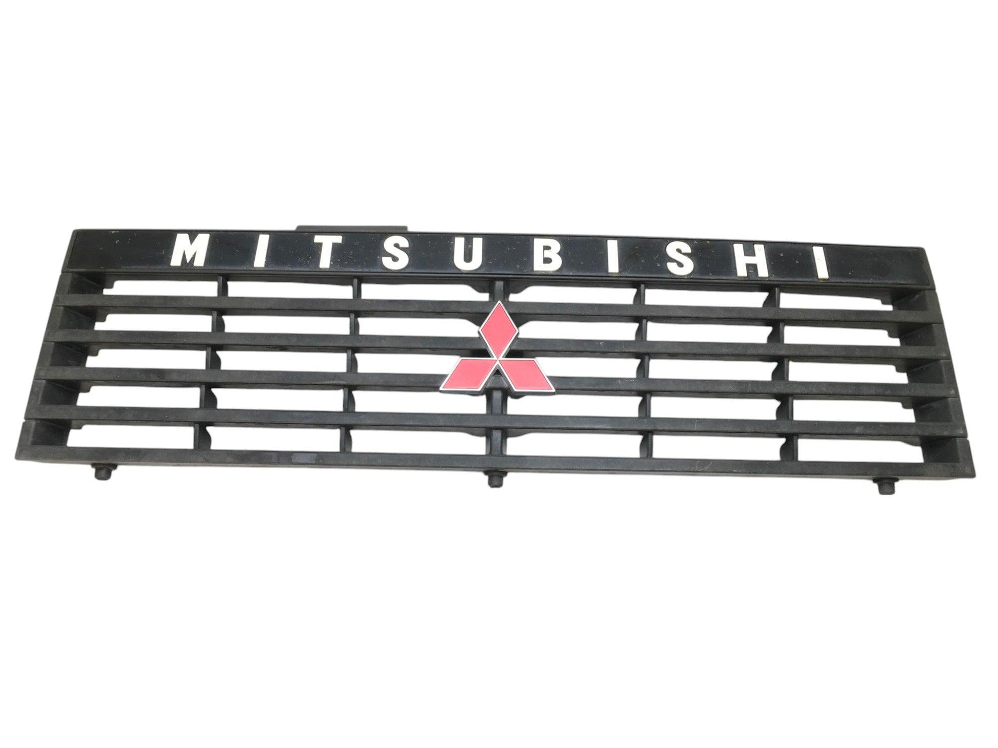 Rejilla Radiador Mitsubishi Montero L040 - MB383527 _