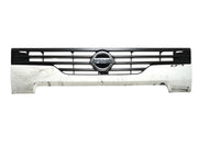 Rejilla Radiador Nissan Cabstar F24 - 62320MB