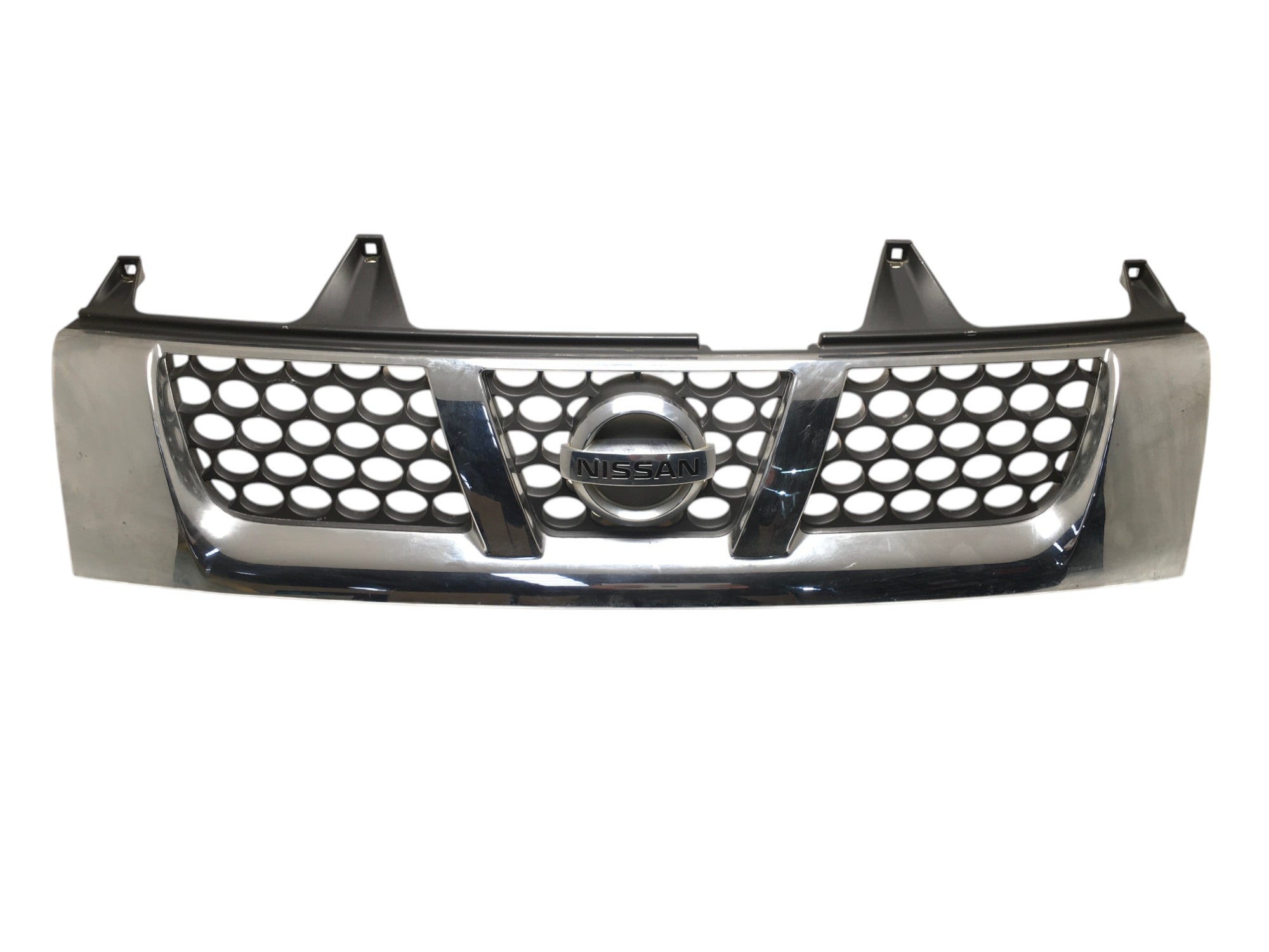 Rejilla Radiador Nissan Navara D22 - 62310VK100