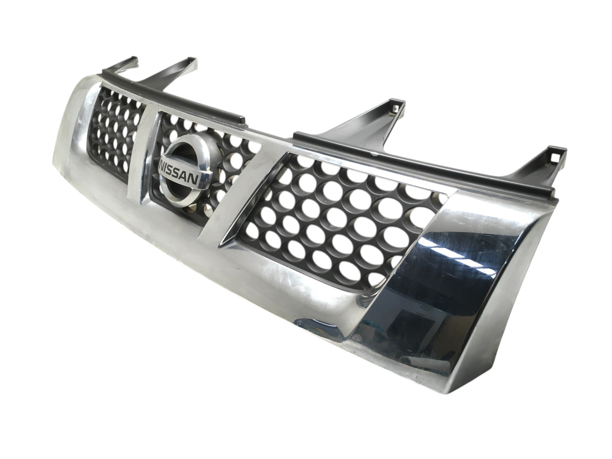 Rejilla Radiador Nissan Navara D22 - 62310VK100