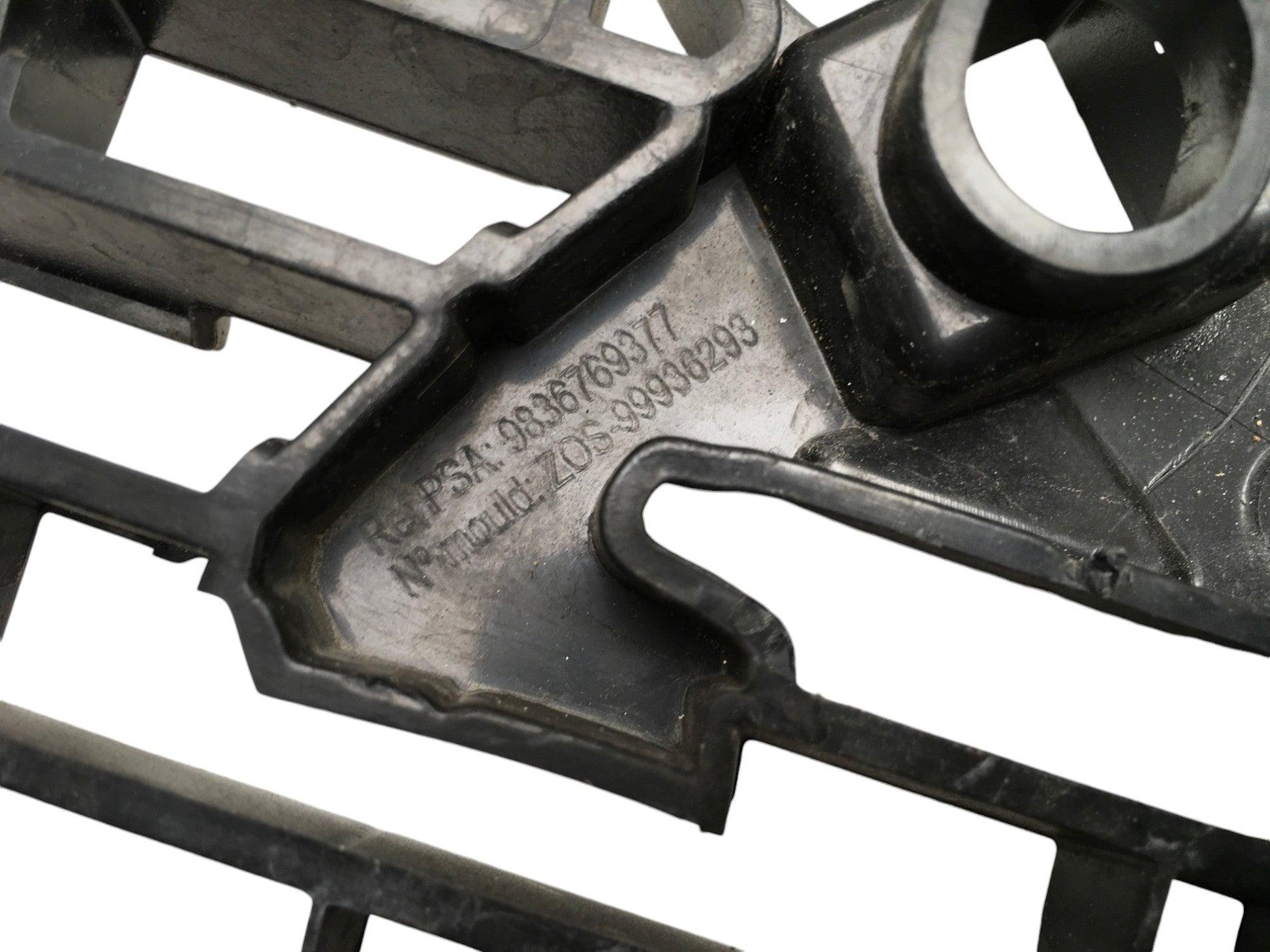 Rejilla radiador Peugeot 5008 / 3008 II Fase 2 - 9836769377