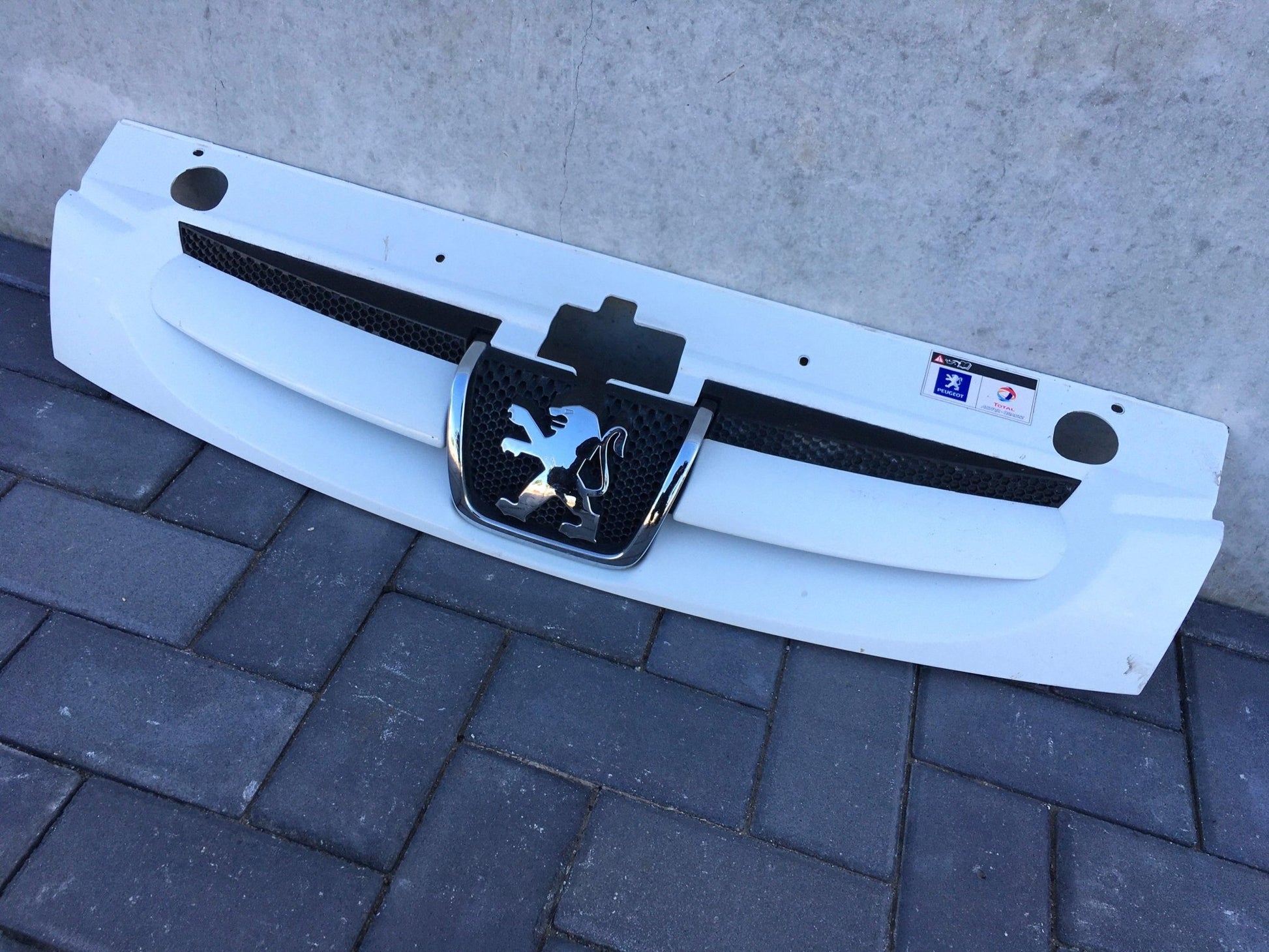 Rejilla Radiador Peugeot Partner S2 - 9644758777