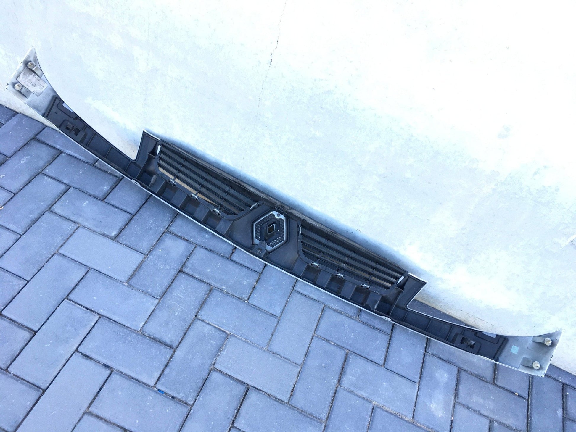 Rejilla radiador Renault Kangoo KC0 - 8200150629