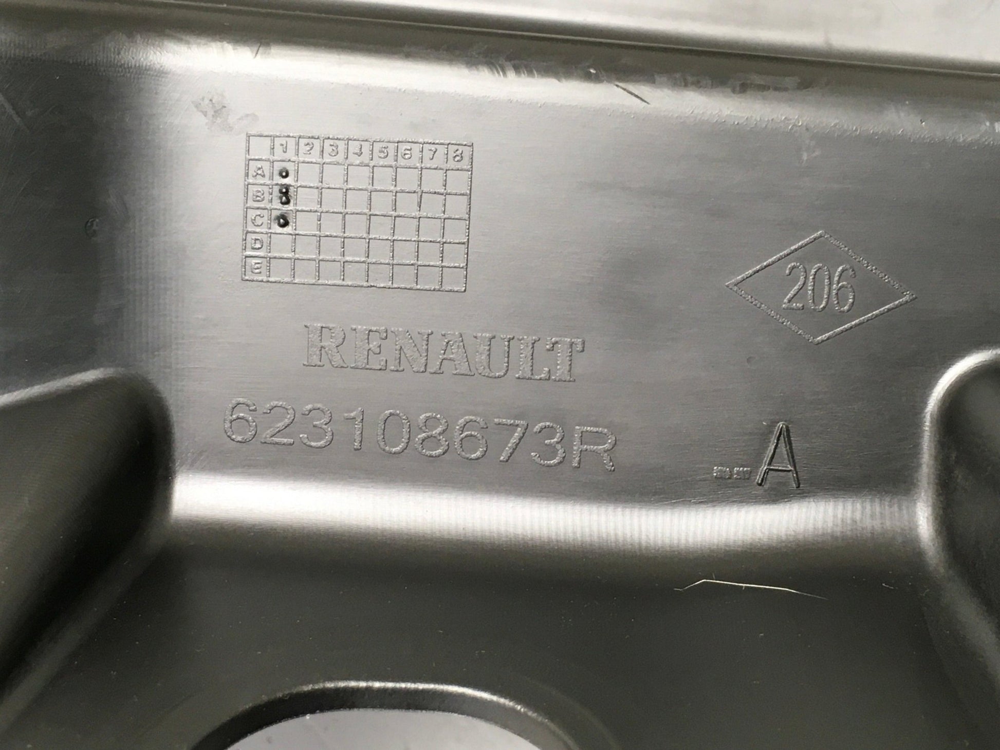 Rejilla Radiador Renault Trafic III - 623108673R