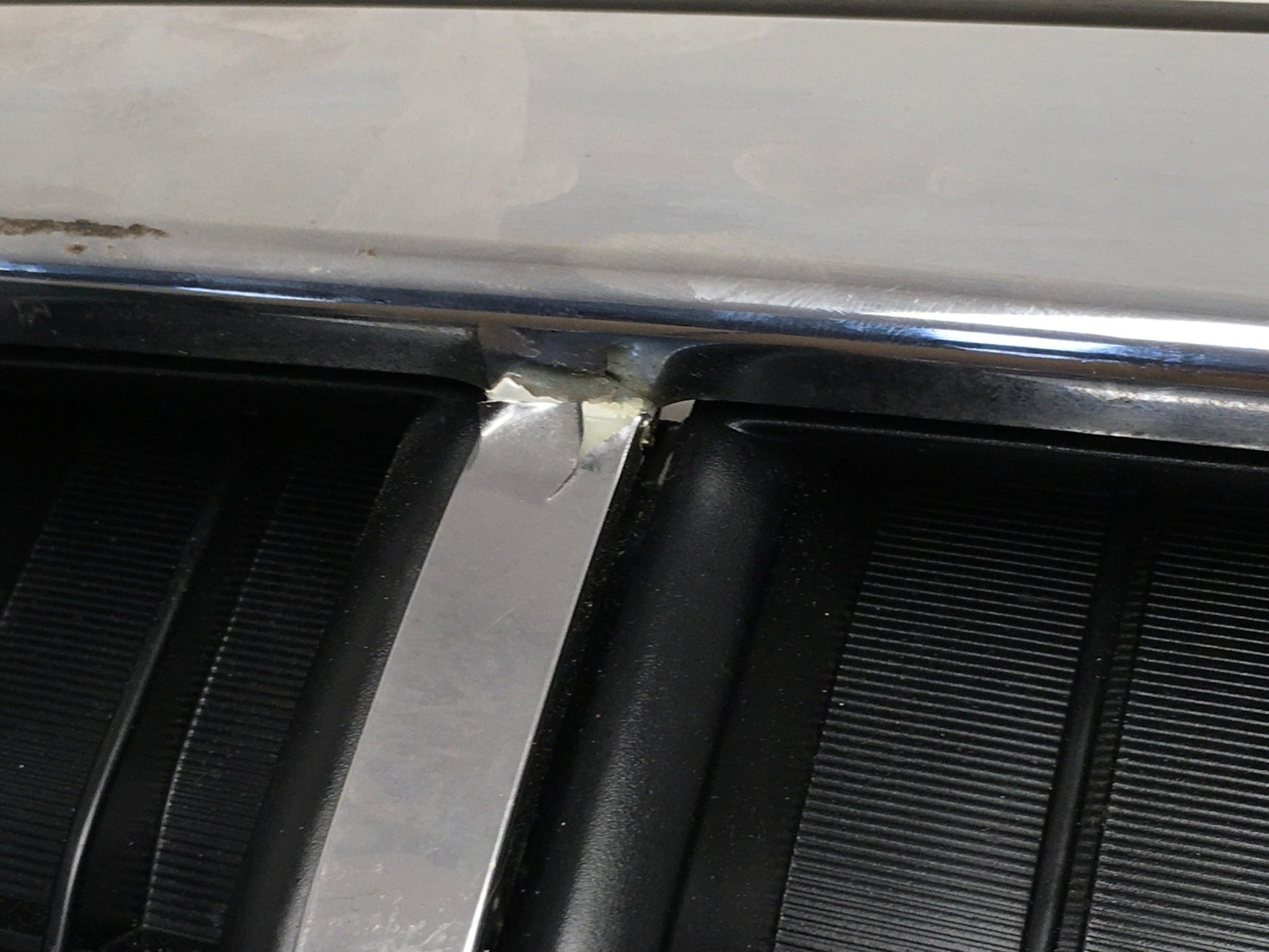 Rejilla Radiador Suzuki S - Cross Fase 2 - 7174064r00C48X