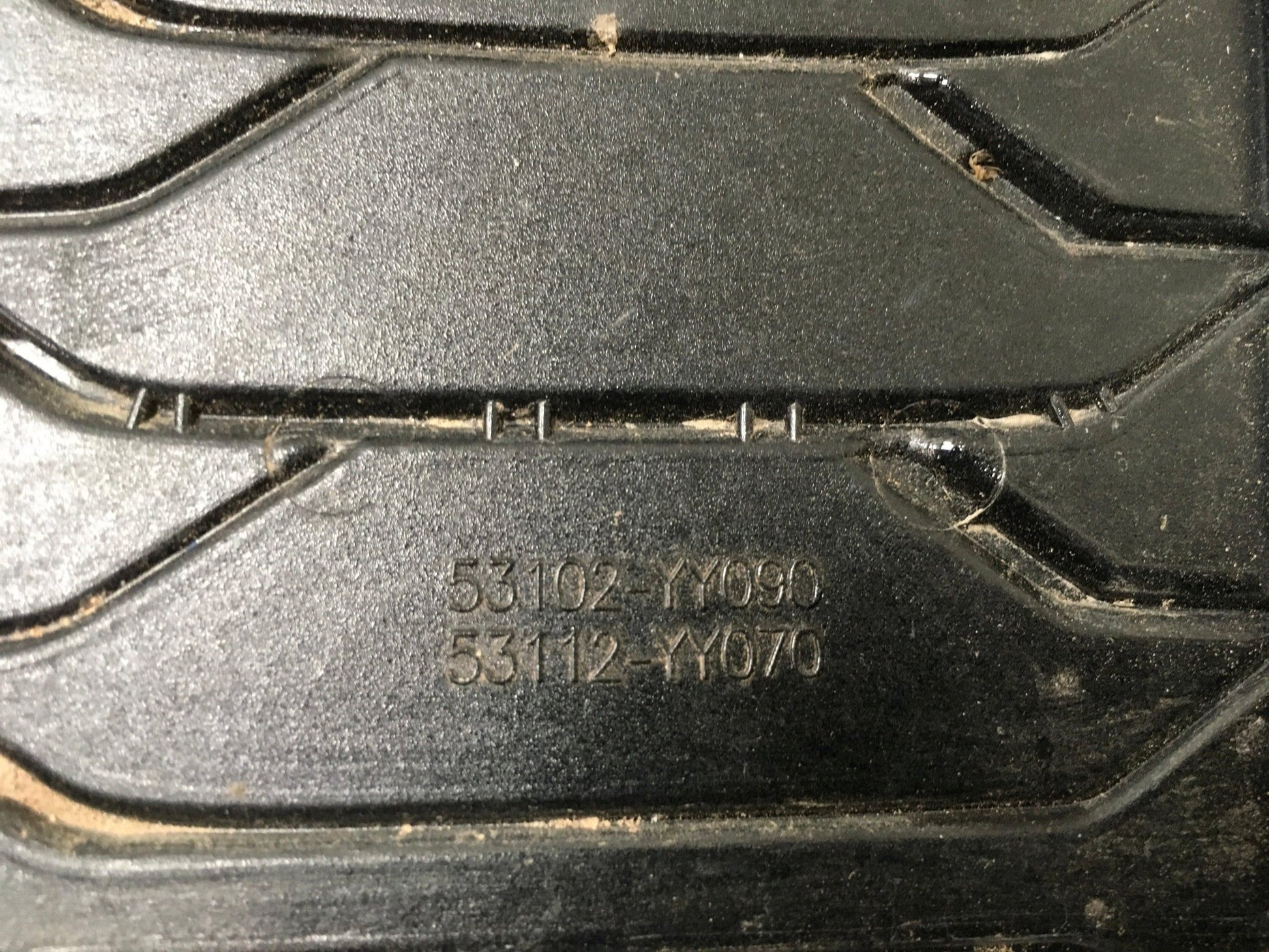 Rejilla Radiador Toyota Corolla E21 - 53102YY090