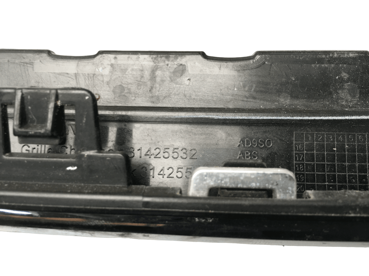 Rejilla Radiador Volvo XC60 II - 31425533