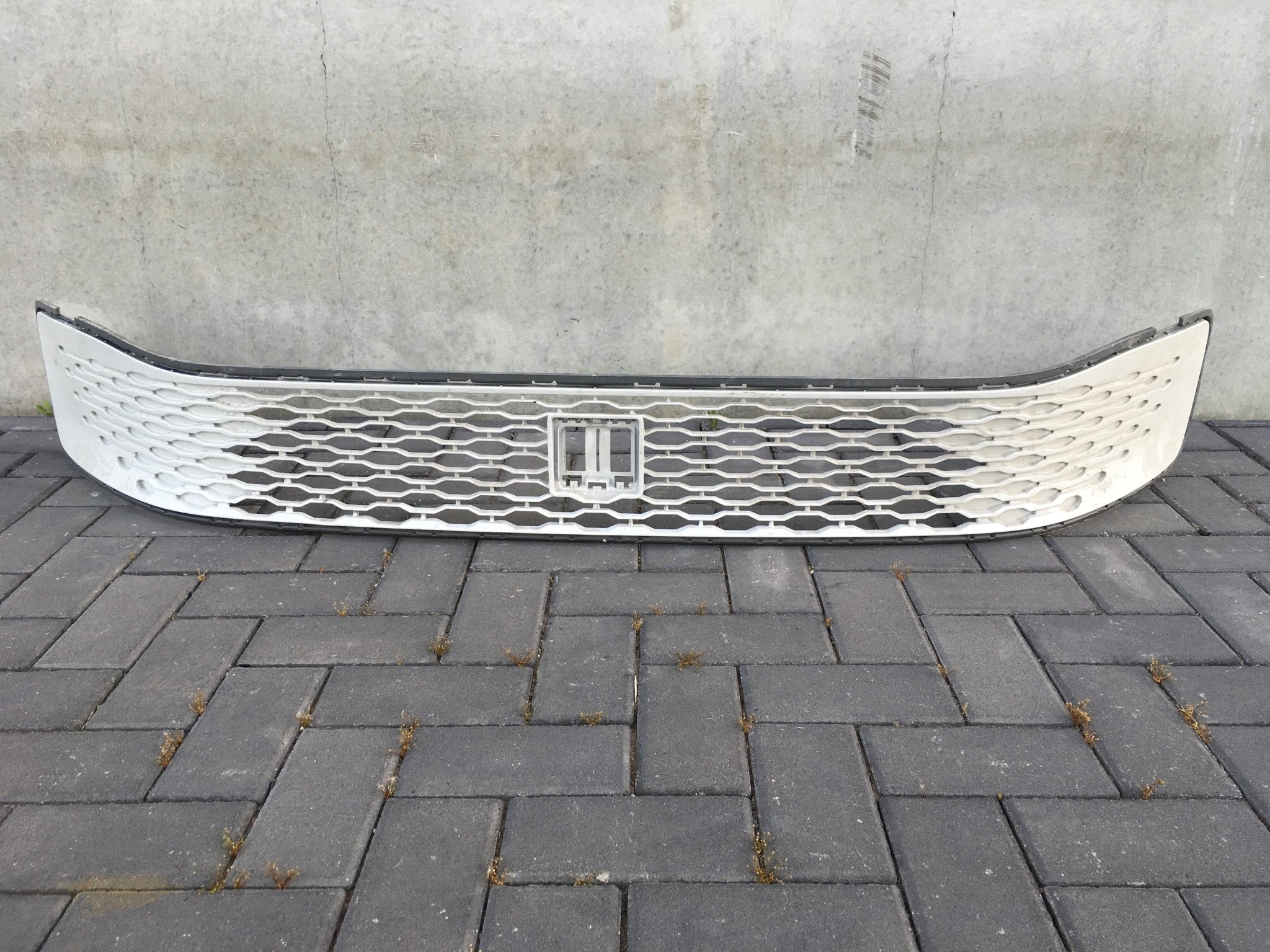 Rejilla Radiador VW Caddy IV SB - 2K7853677