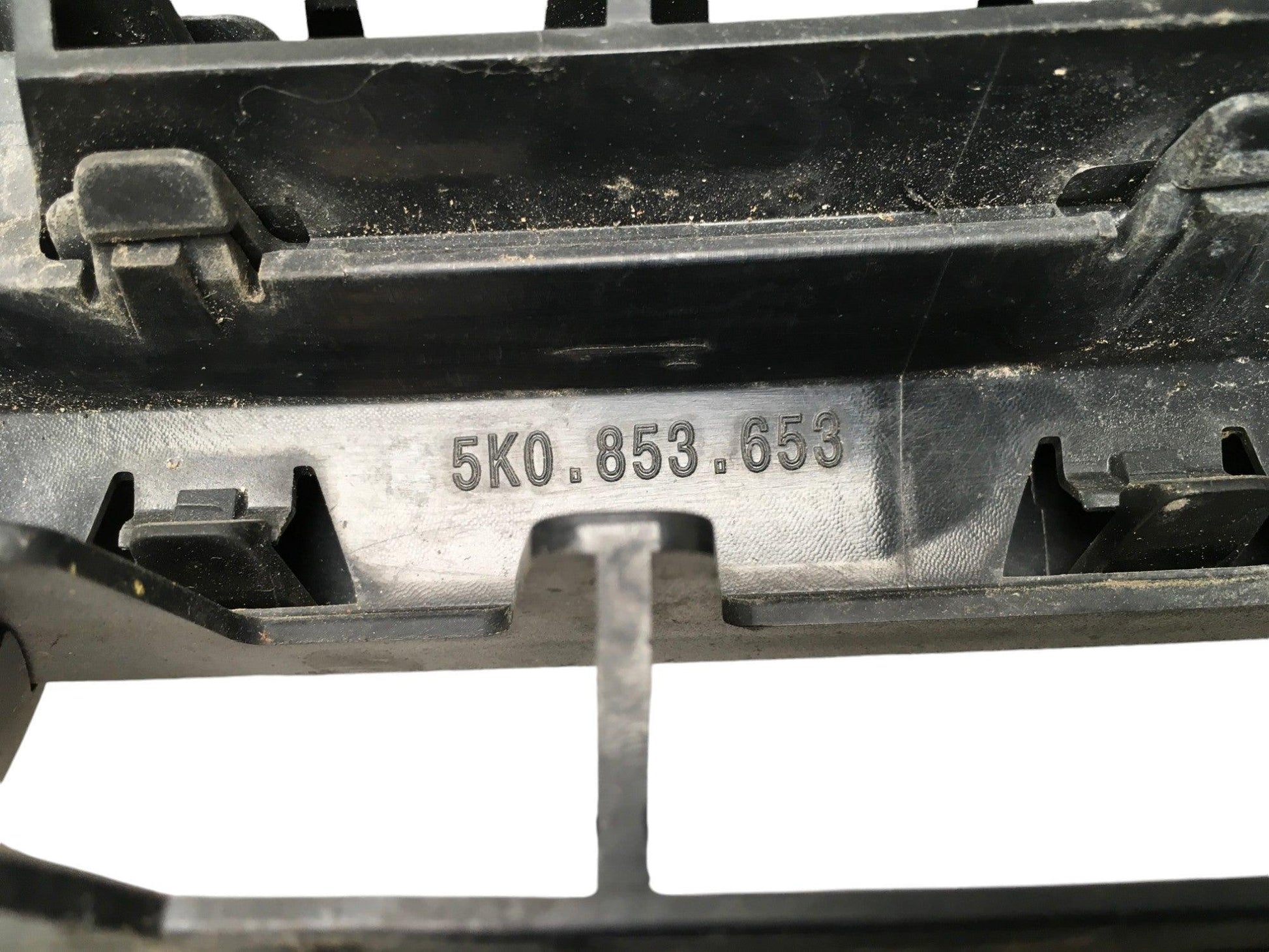 Rejilla Radiador VW Golf VI - 5K0853653