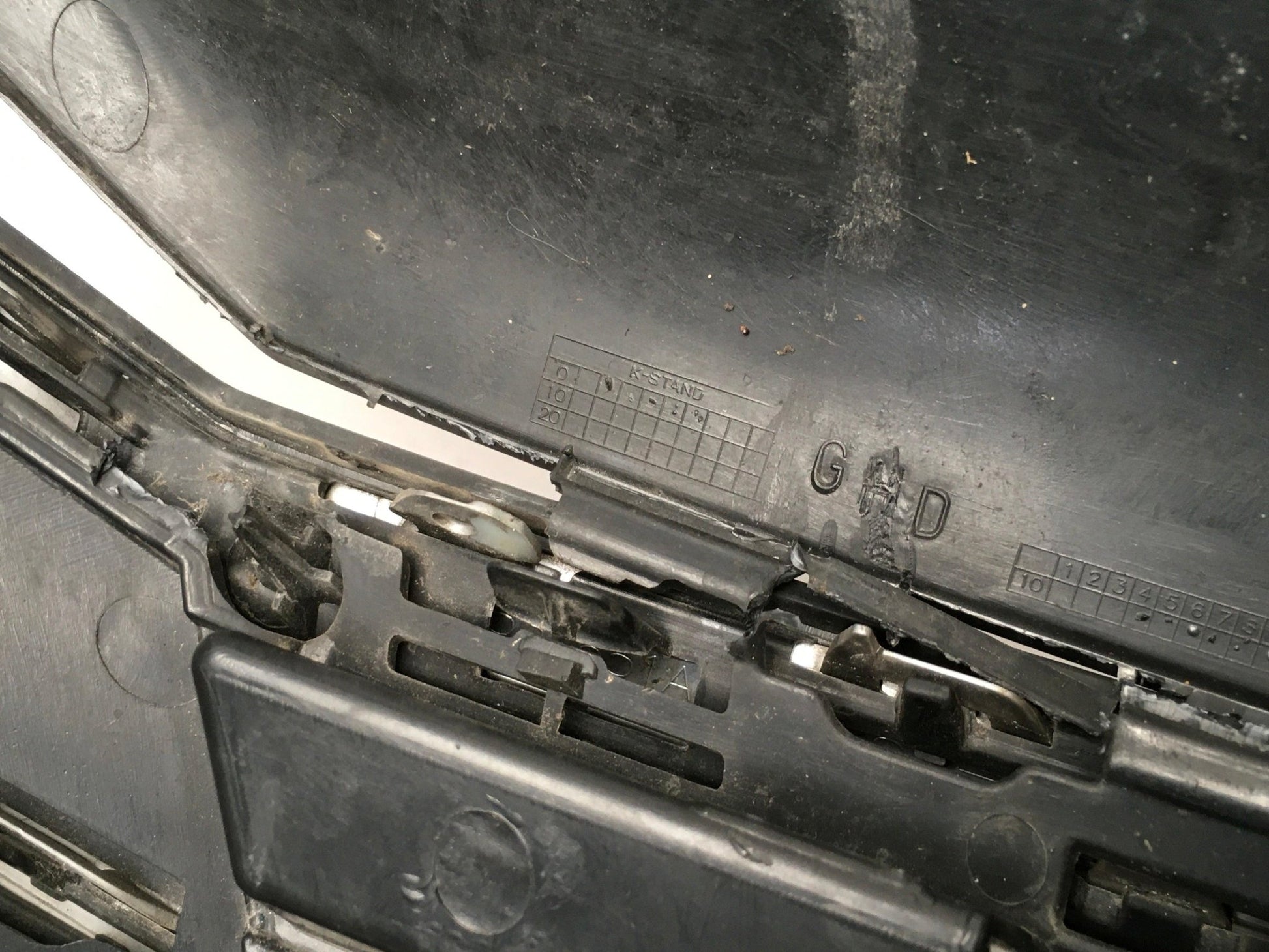 Rejilla radiador VW Passat B7 - 3AA853651