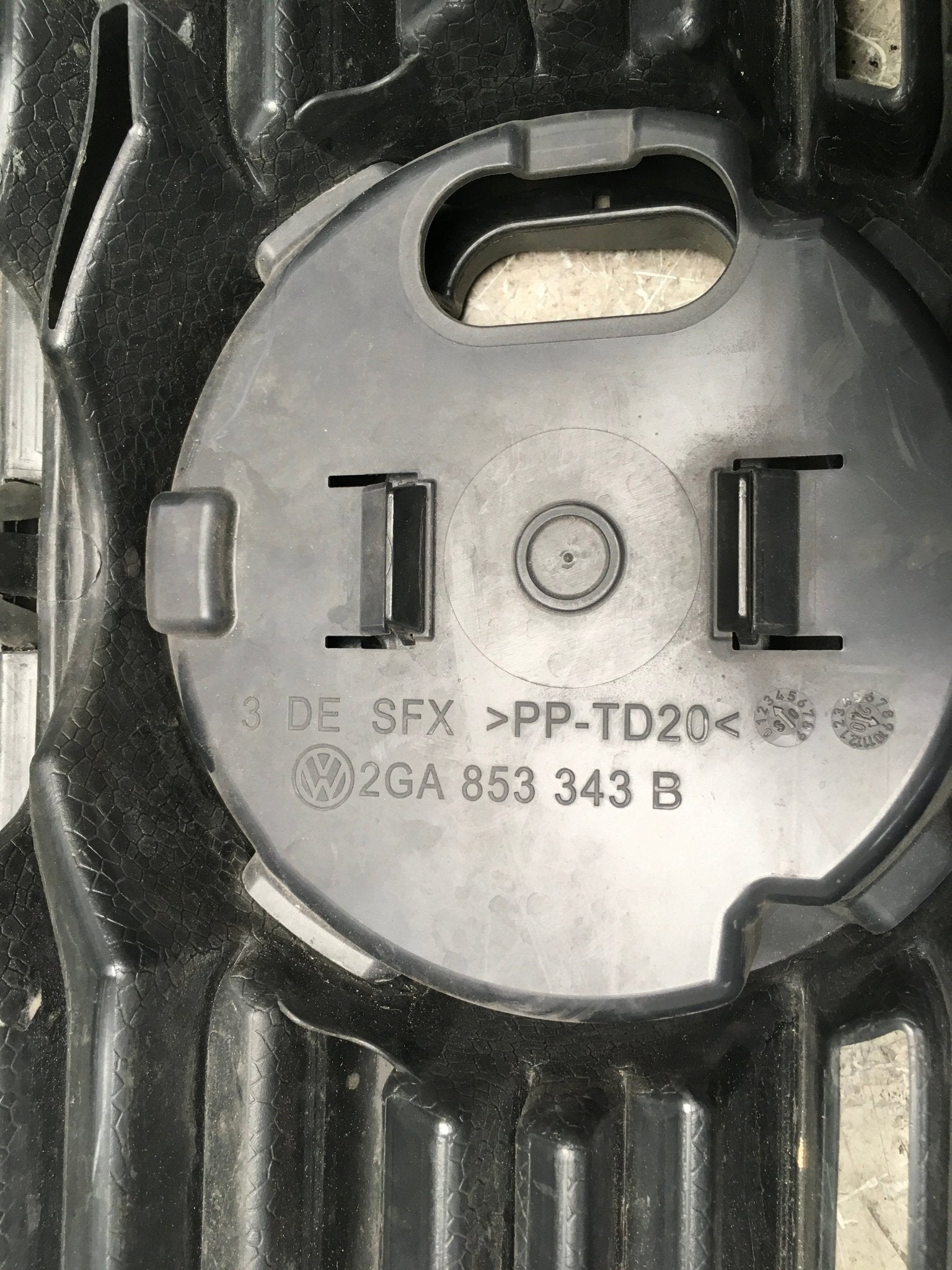 Rejilla Radiador VW T - Roc A11 - 