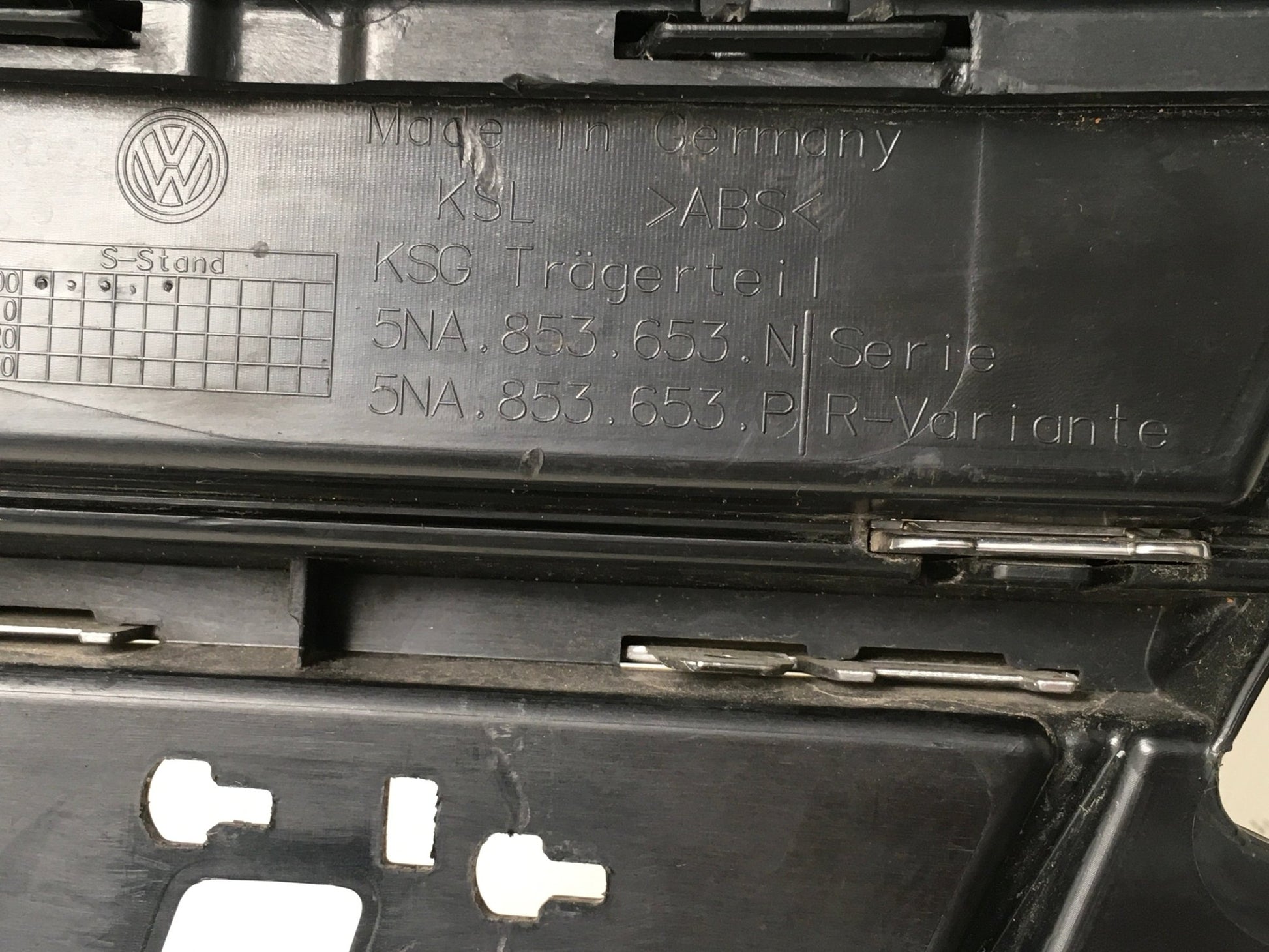 Rejilla radiador VW Tiguan II Fase 2 - 5NA853653N