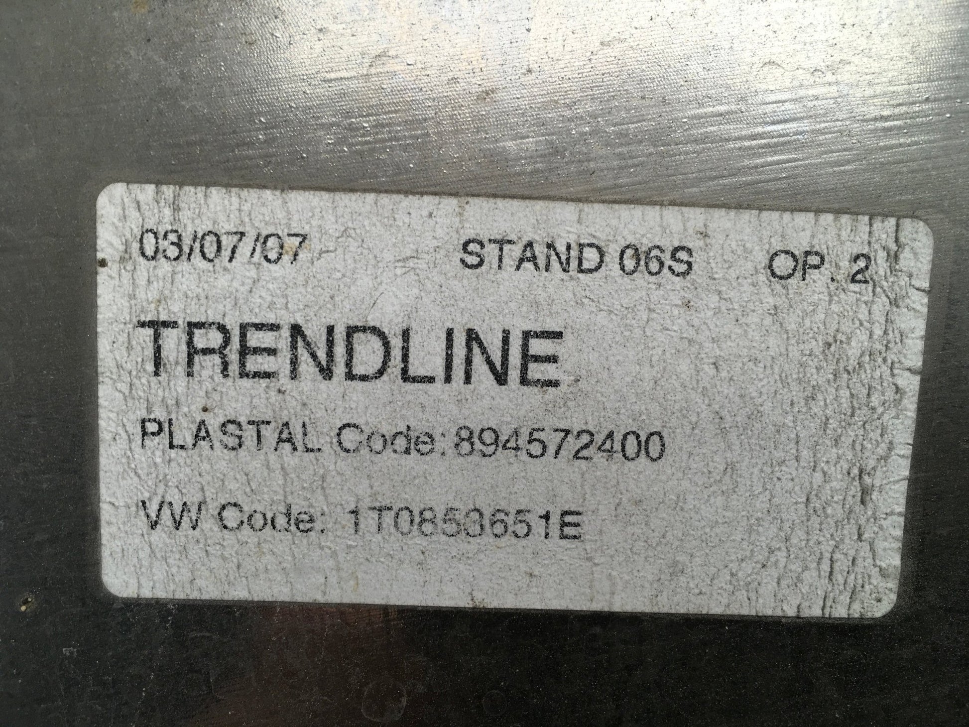 Rejilla Radiador VW Touran 1T Fase 2 - 1T0853651E