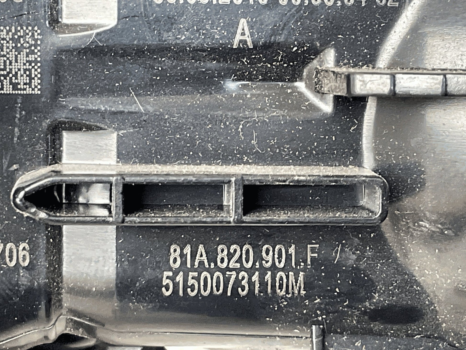 Rejilla salpicadero Audi A3 8V Q2 GA - 81A820901F