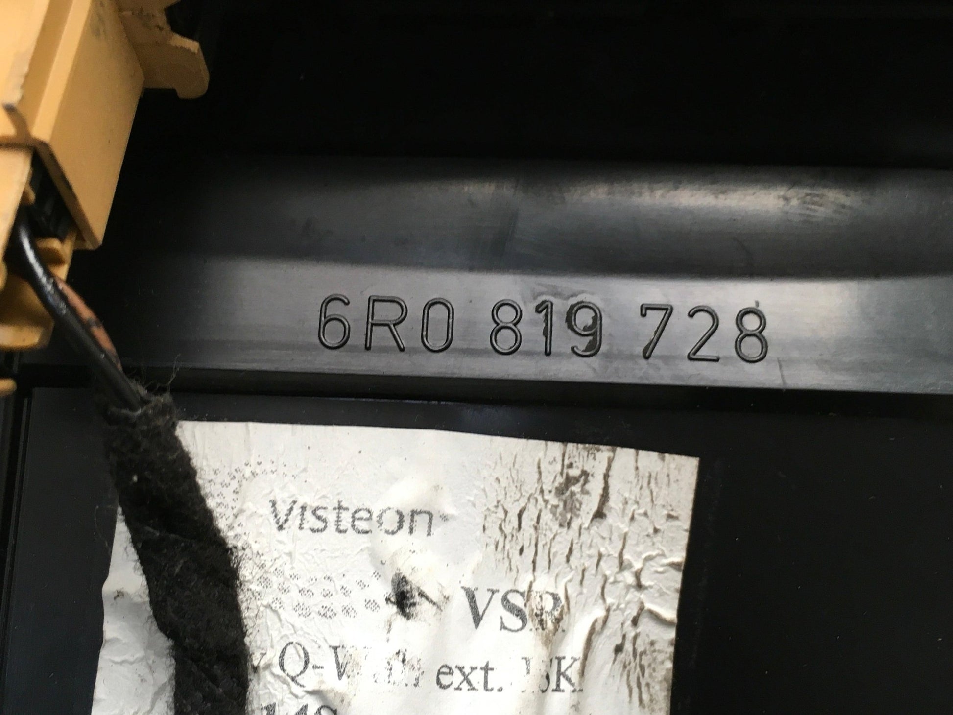 Rejilla VW Polo V 6R - 6R0819728