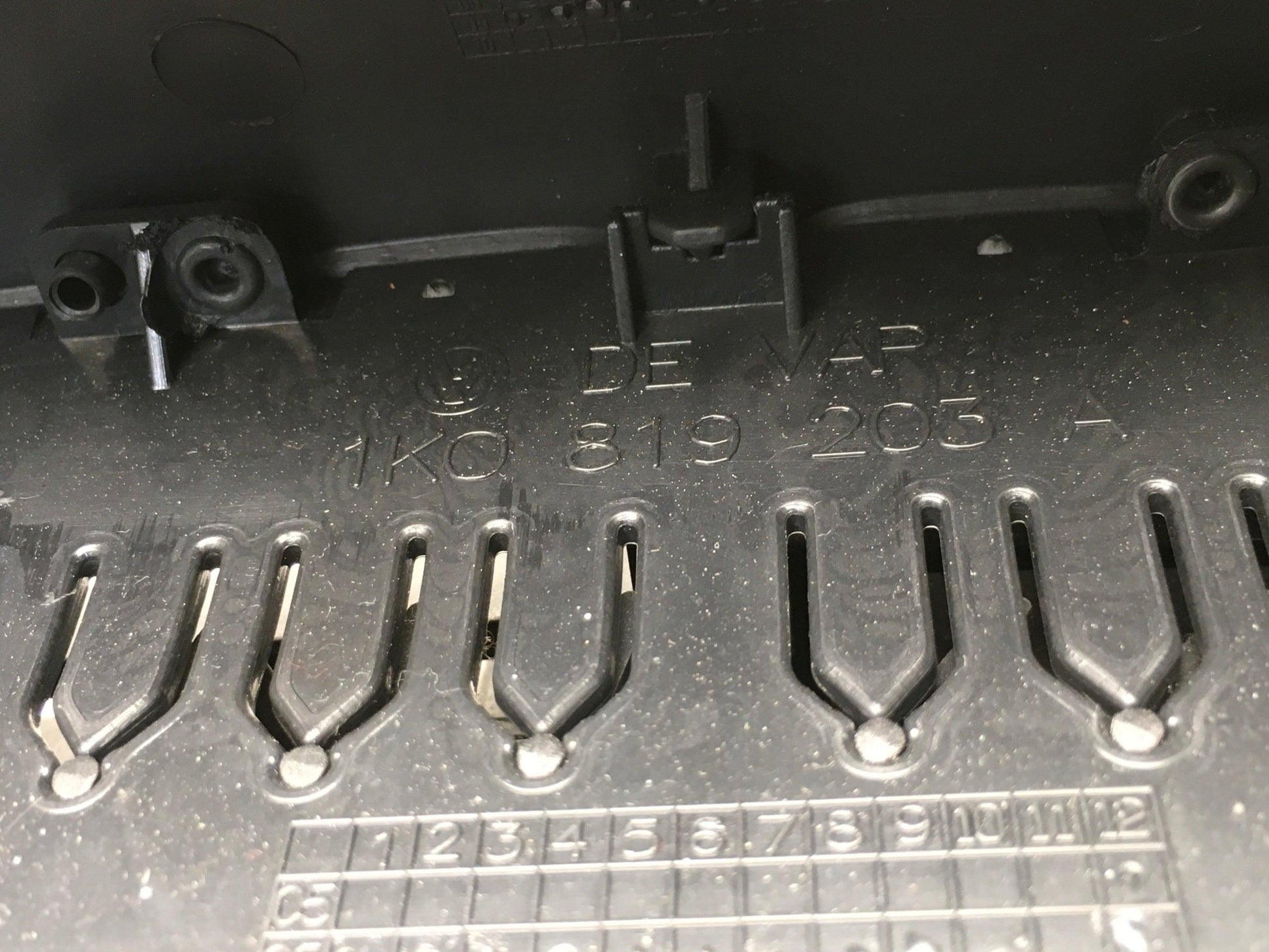 Rejillas aireadoras traseras VW Golf VI - 1K0819203A