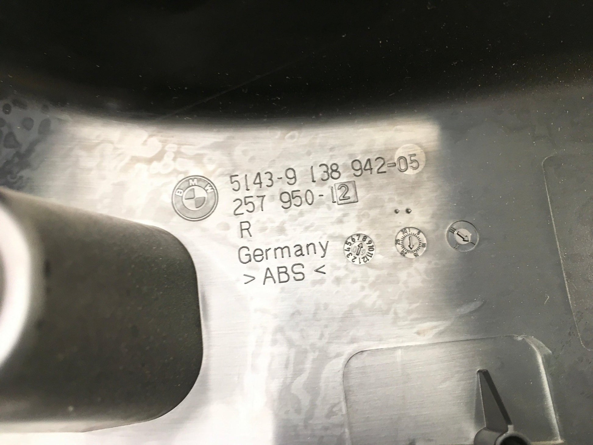 Reposapies del dcho BMW F07 - 51439138942