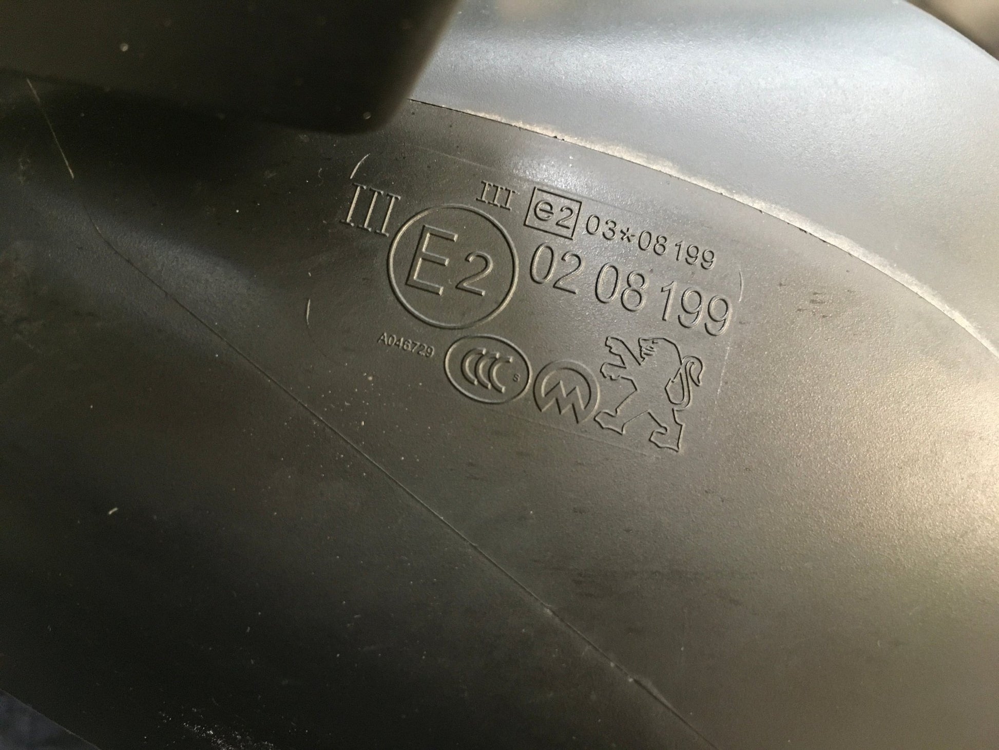 Retrovisor dcho Peugeot 3008 5008 - E20208199 _