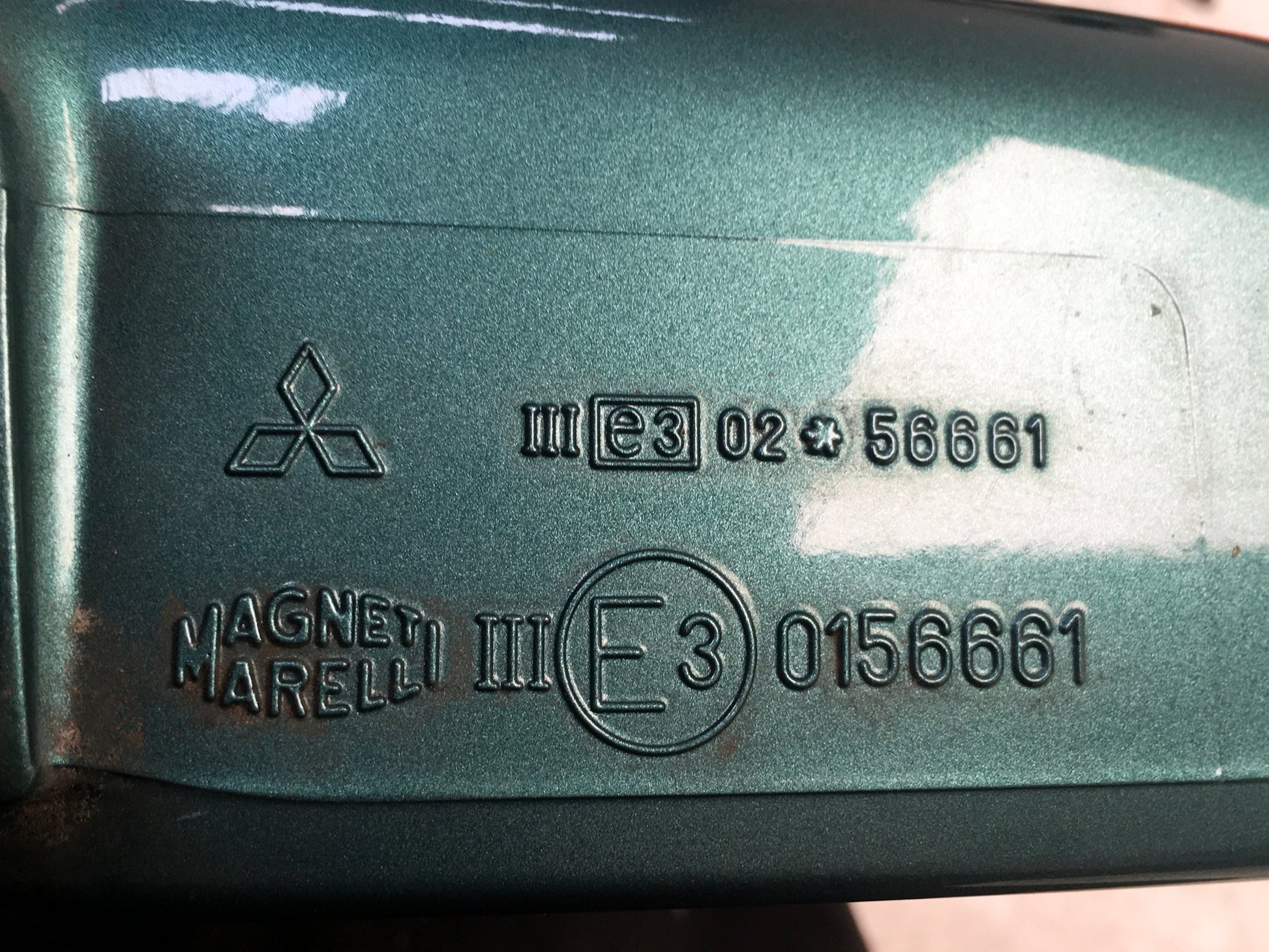 Retrovisor izq Mitsubishi IO - E30156661