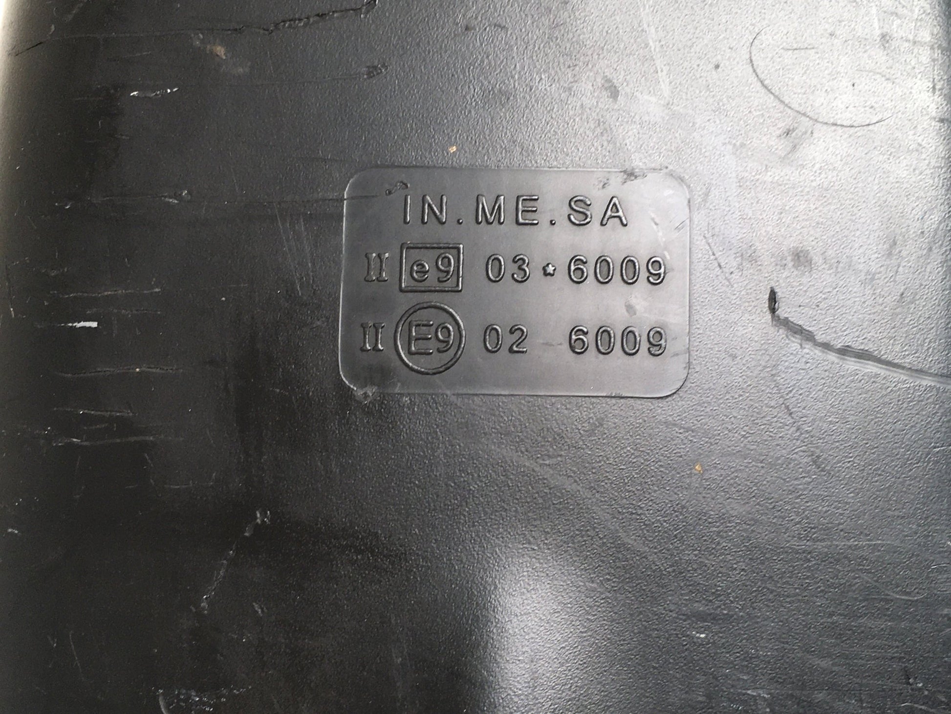 Retrovisor izq Nissan Cabstar F24 - 