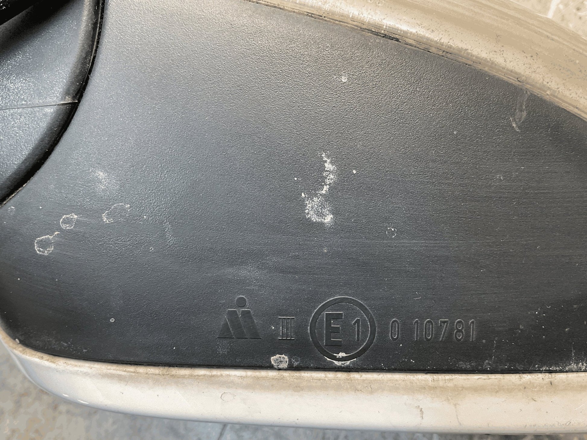 Retrovisor izq VW Passat B6 3C - E1010781