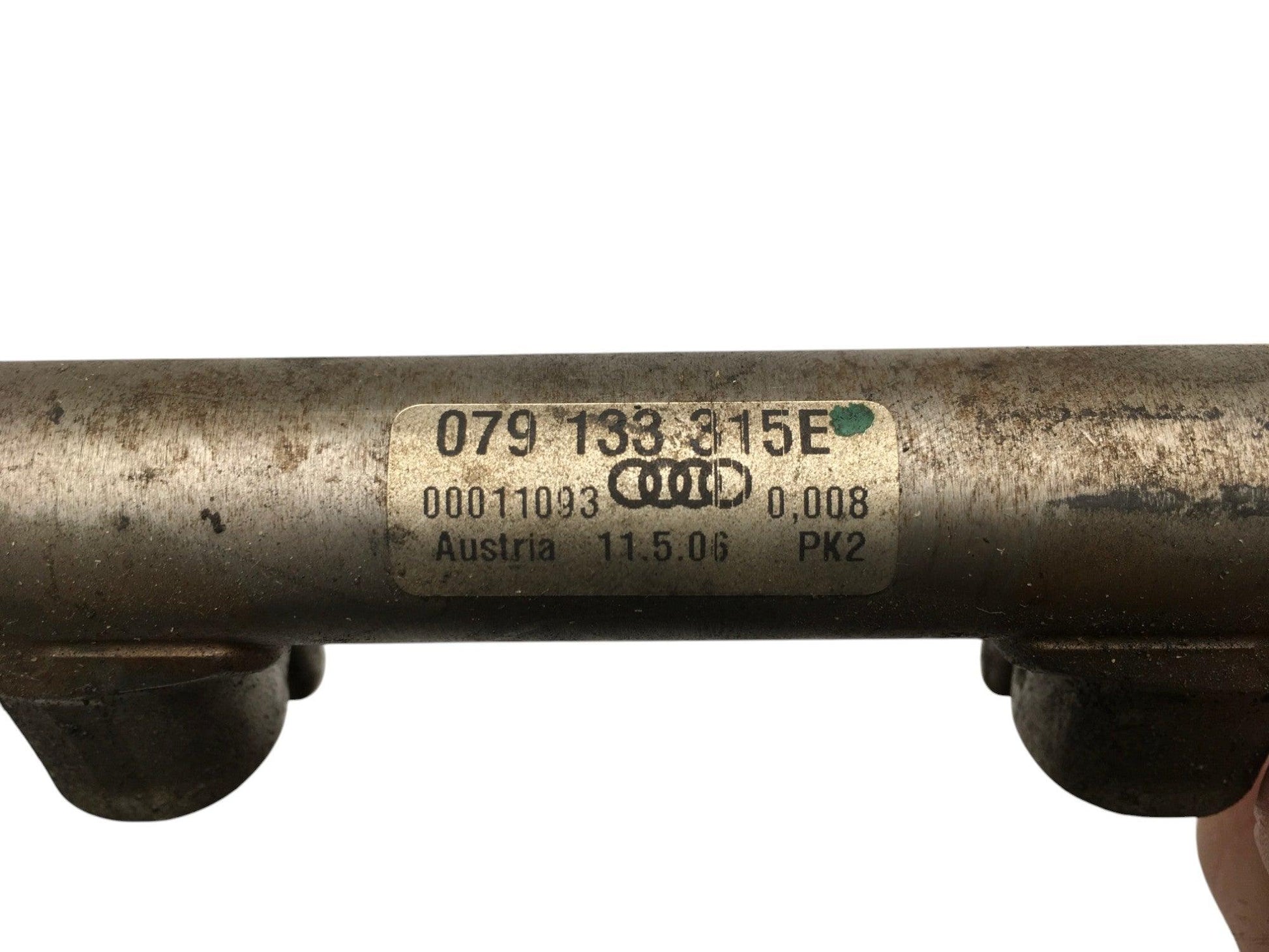 Riel inyeccion izq Audi 079133315E - 079133315E