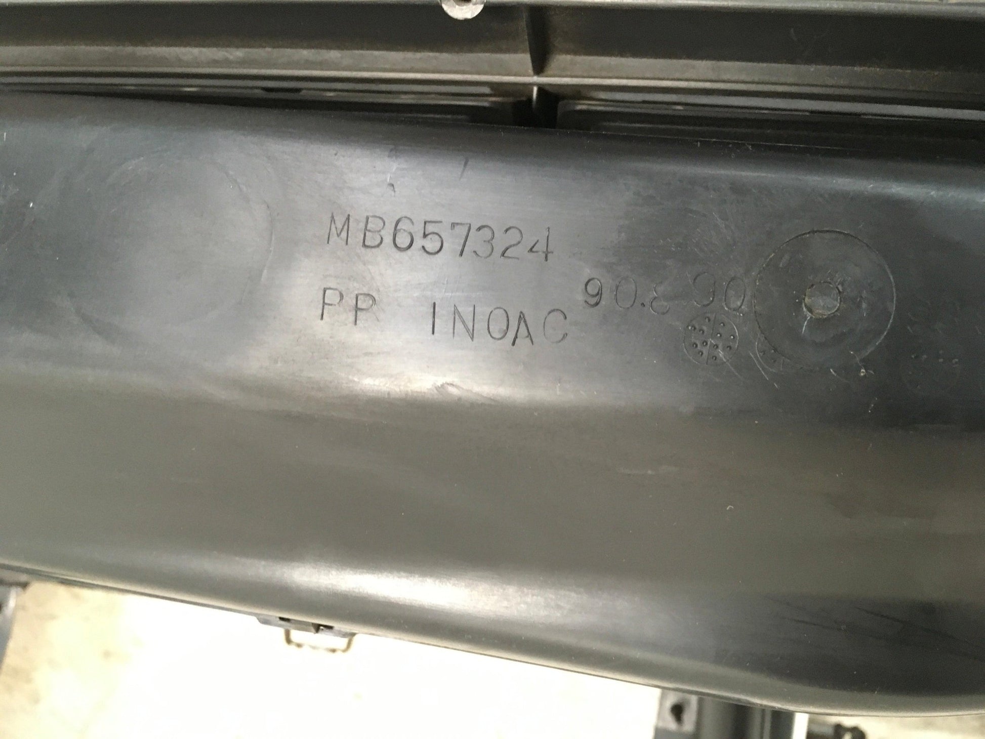 Salpicadero Mitsubishi Pajero II - MB657324