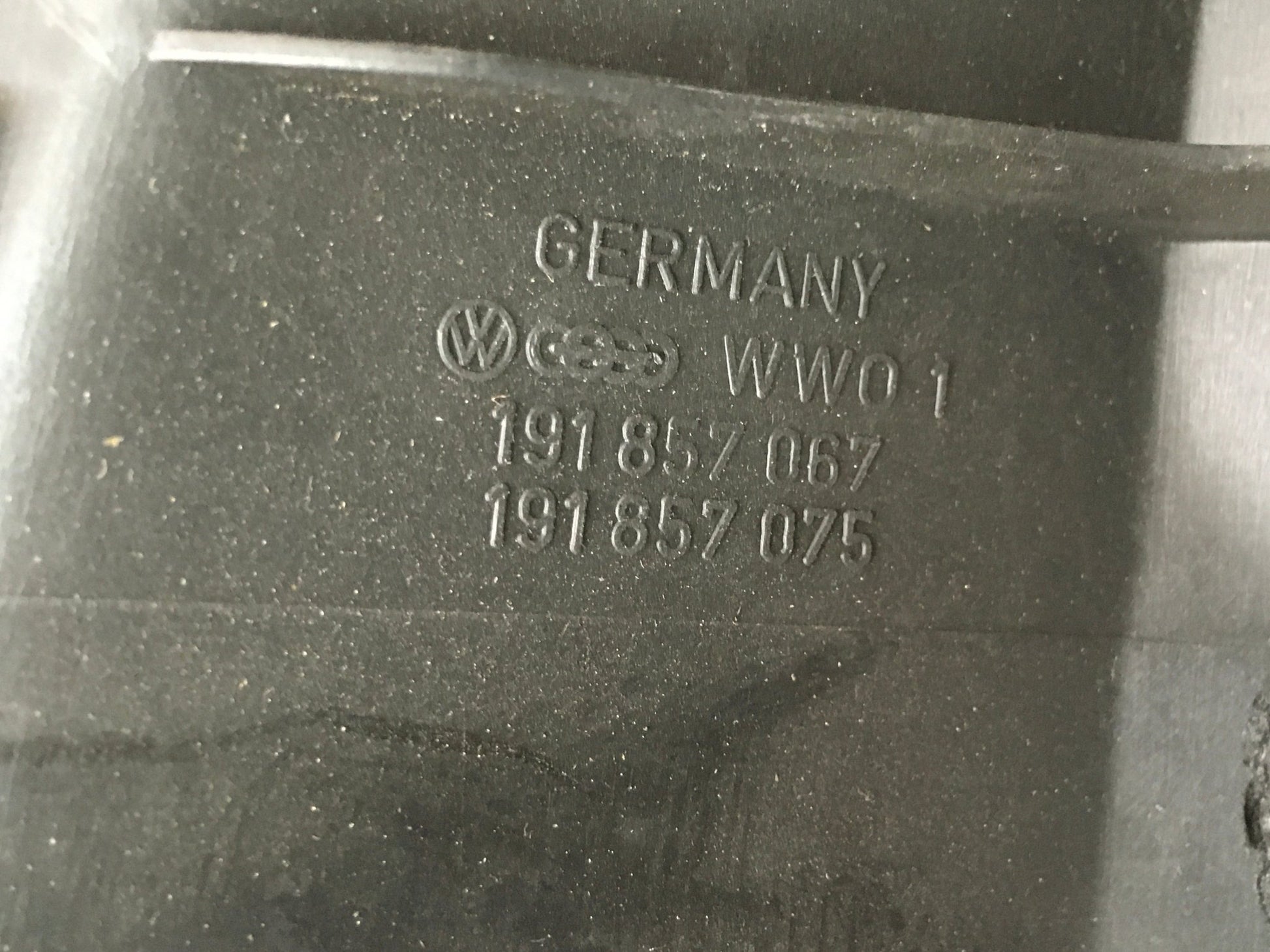 Salpicadero VW Golf II VW y Jetta II - 191857067