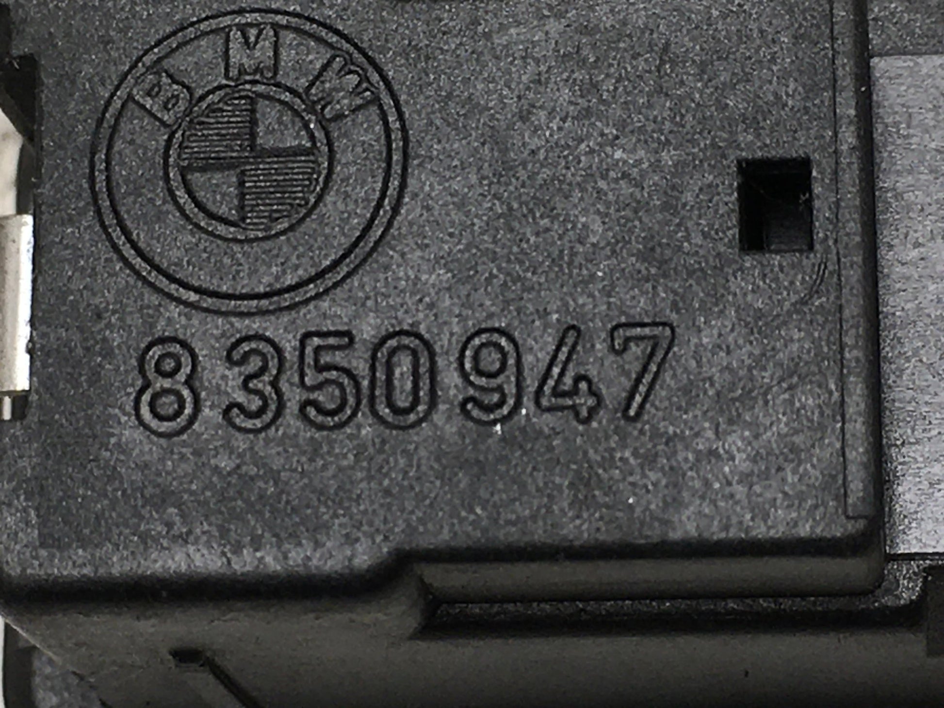 Señal Peligro BMW 8350947 - 8350947