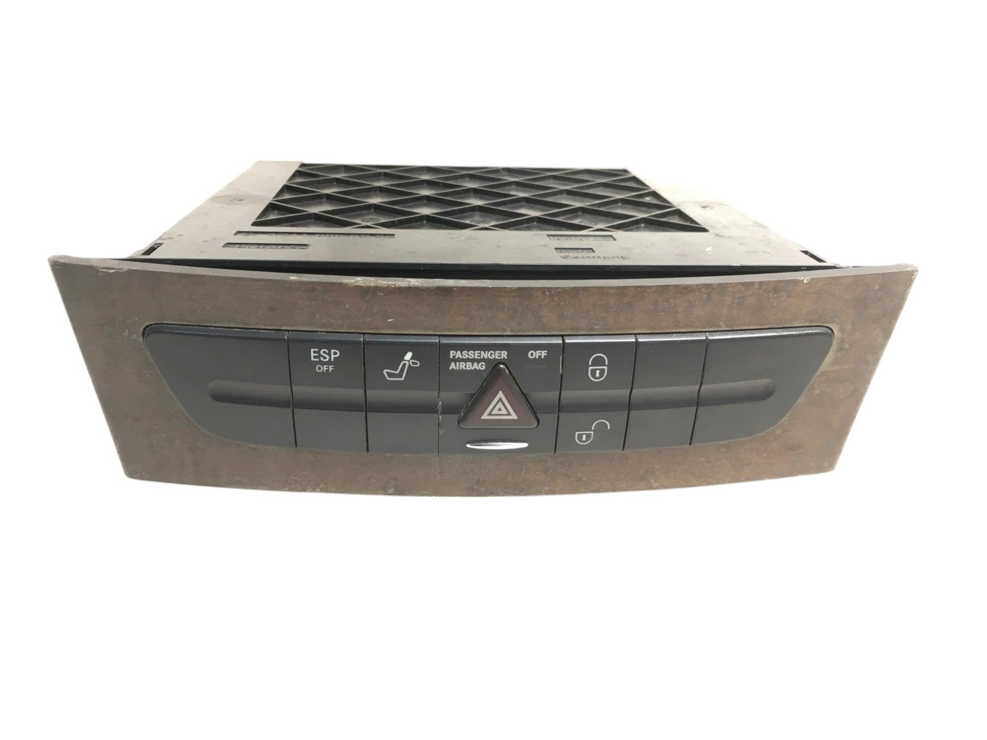 Señal Peligro Mercedes S211 - A2116800552 _