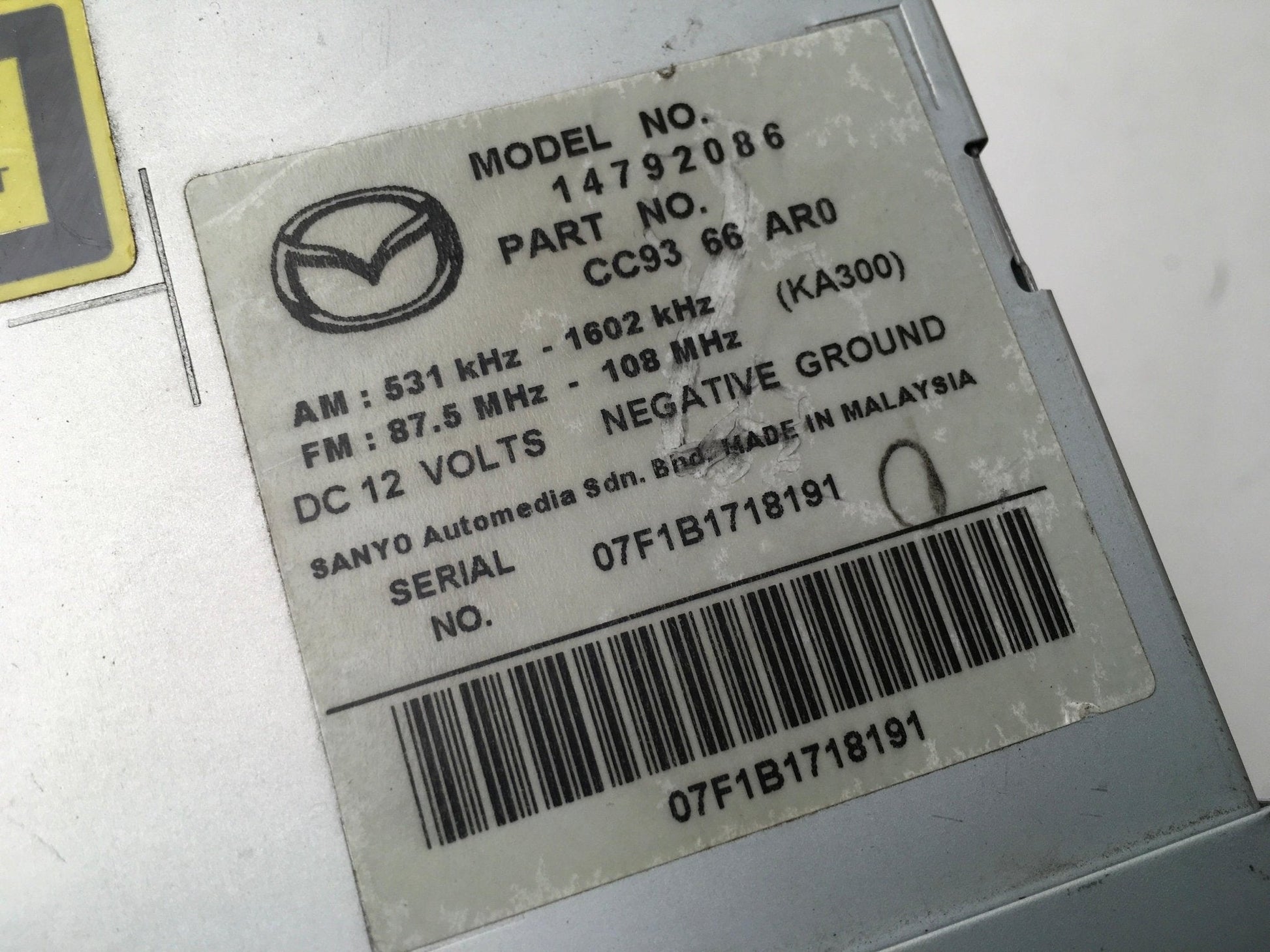 Sistema de Audio Mazda 5 - CC9366AR0