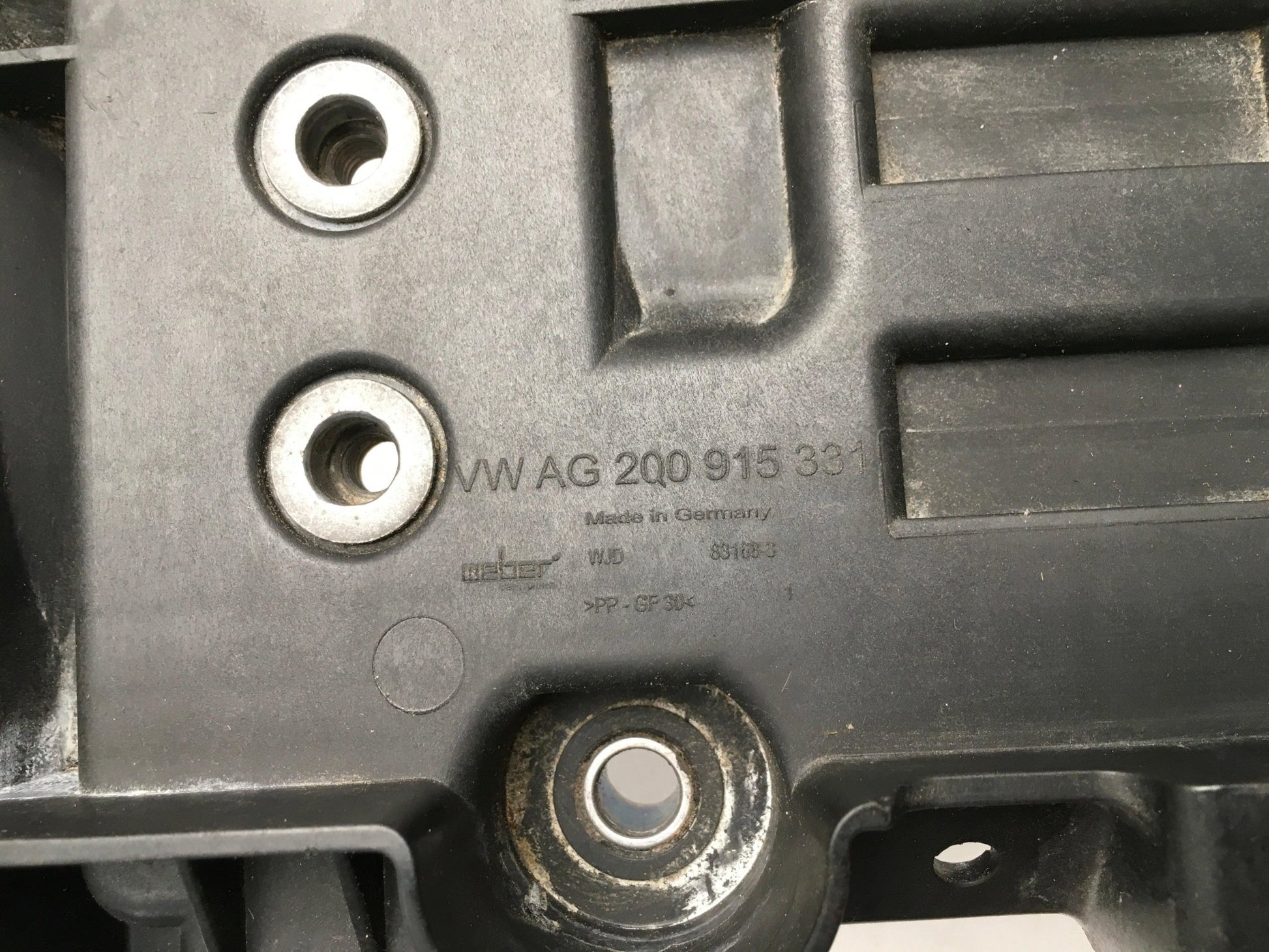 Soporte Bateria VW 2Q0915331 - 2Q0915331