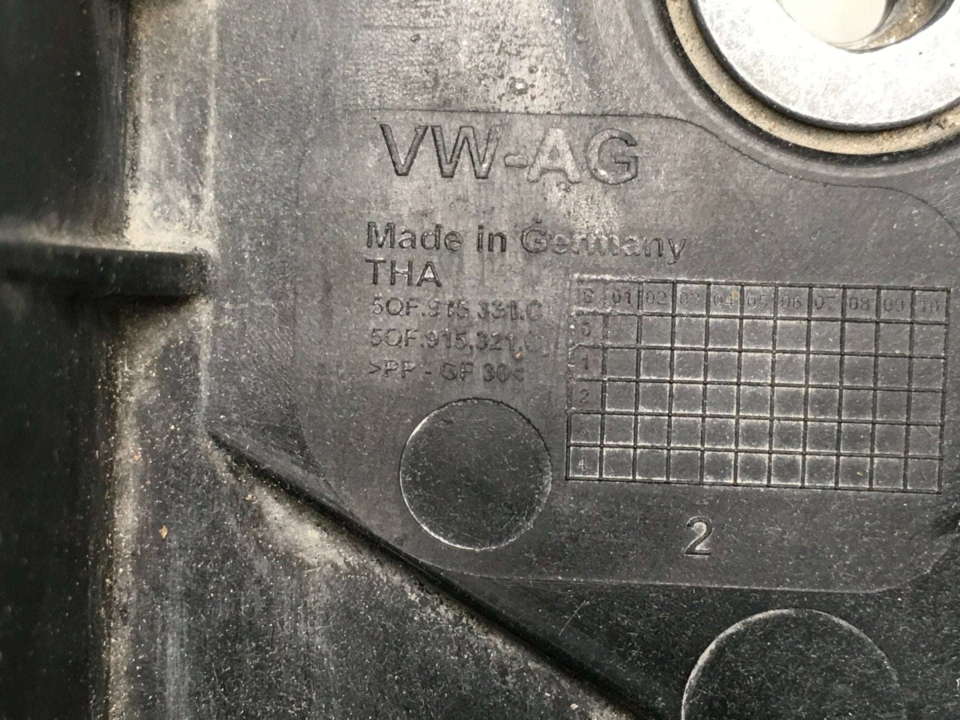 Soporte Bateria VW 5QF915331C - 5QF915331C