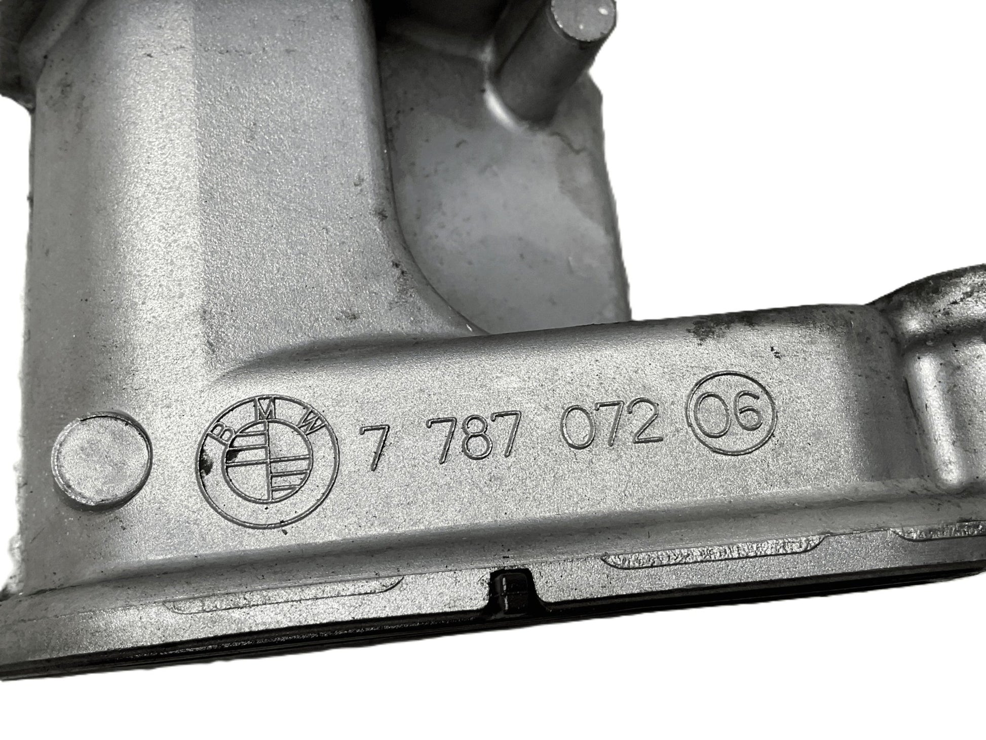 Soporte Filtro Aceite BMW 7787072 - 7787072