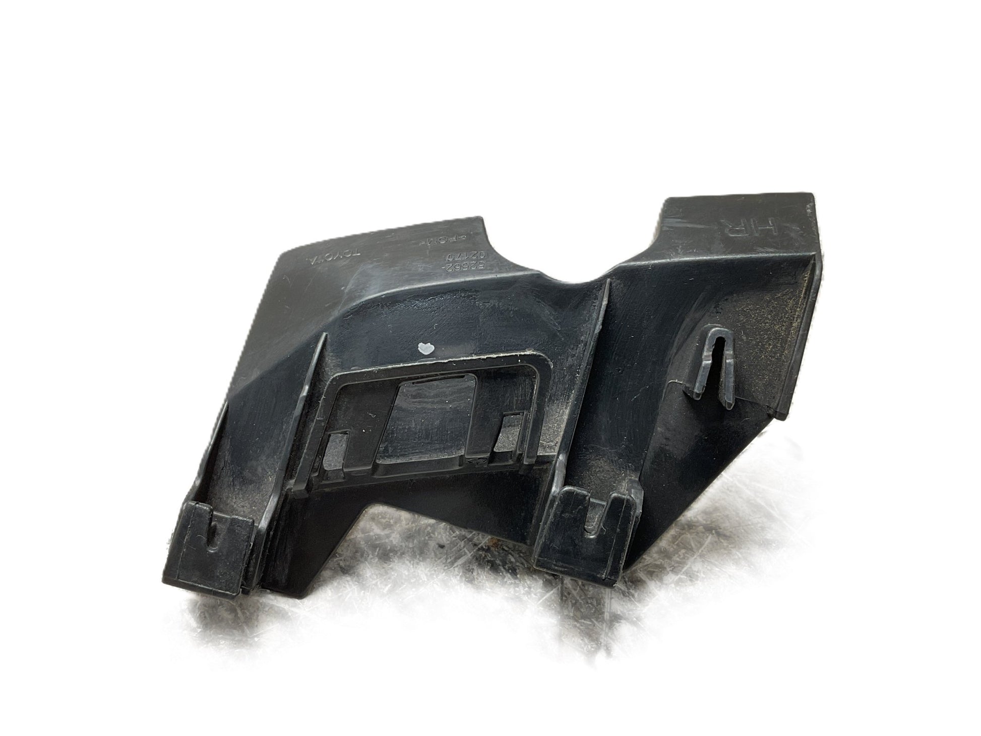 Soporte parachoques Trasero Dch AURIS 12-18 - 5256202170