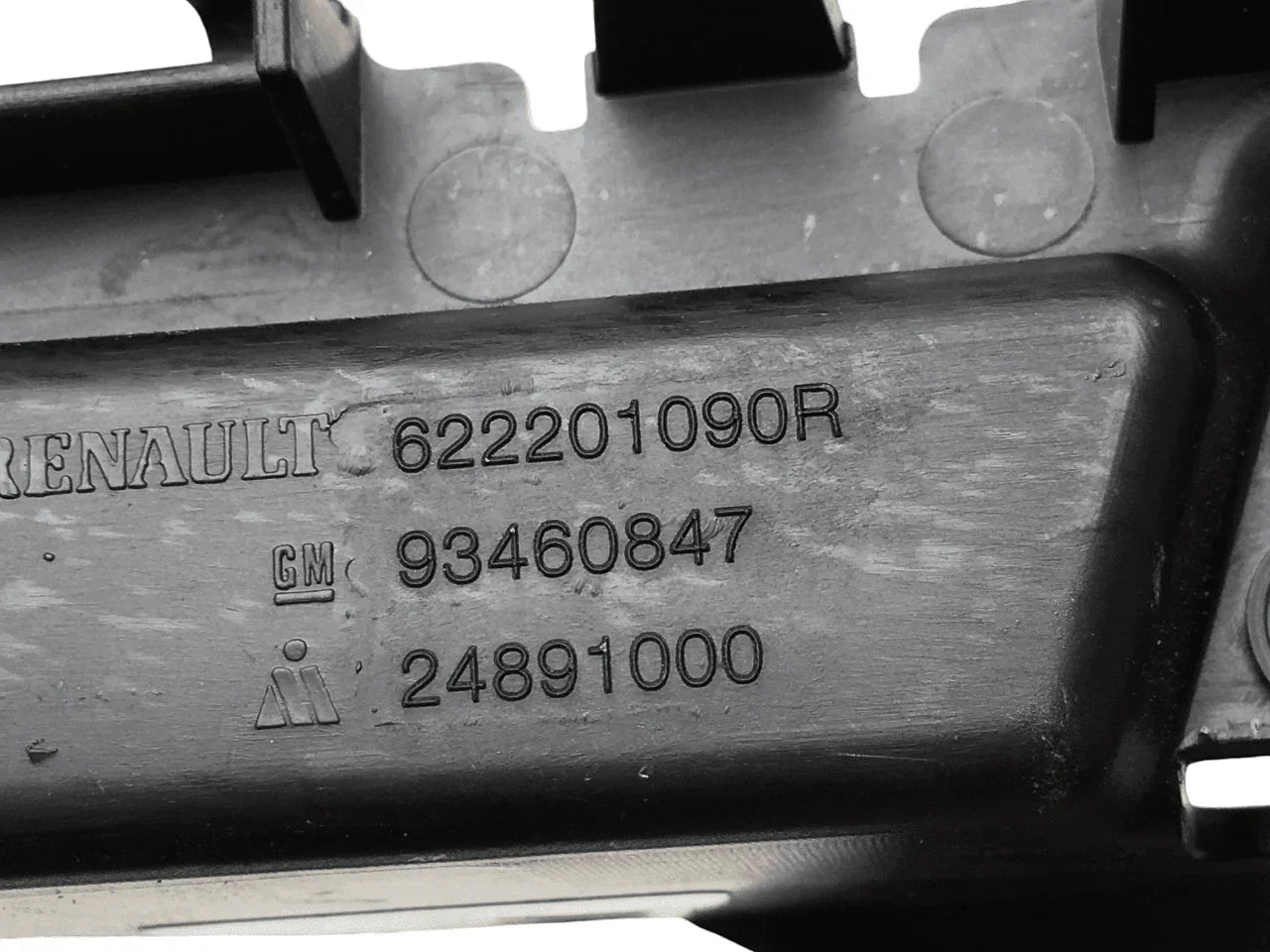Soporte paragolpes del dcho Renault trafic III