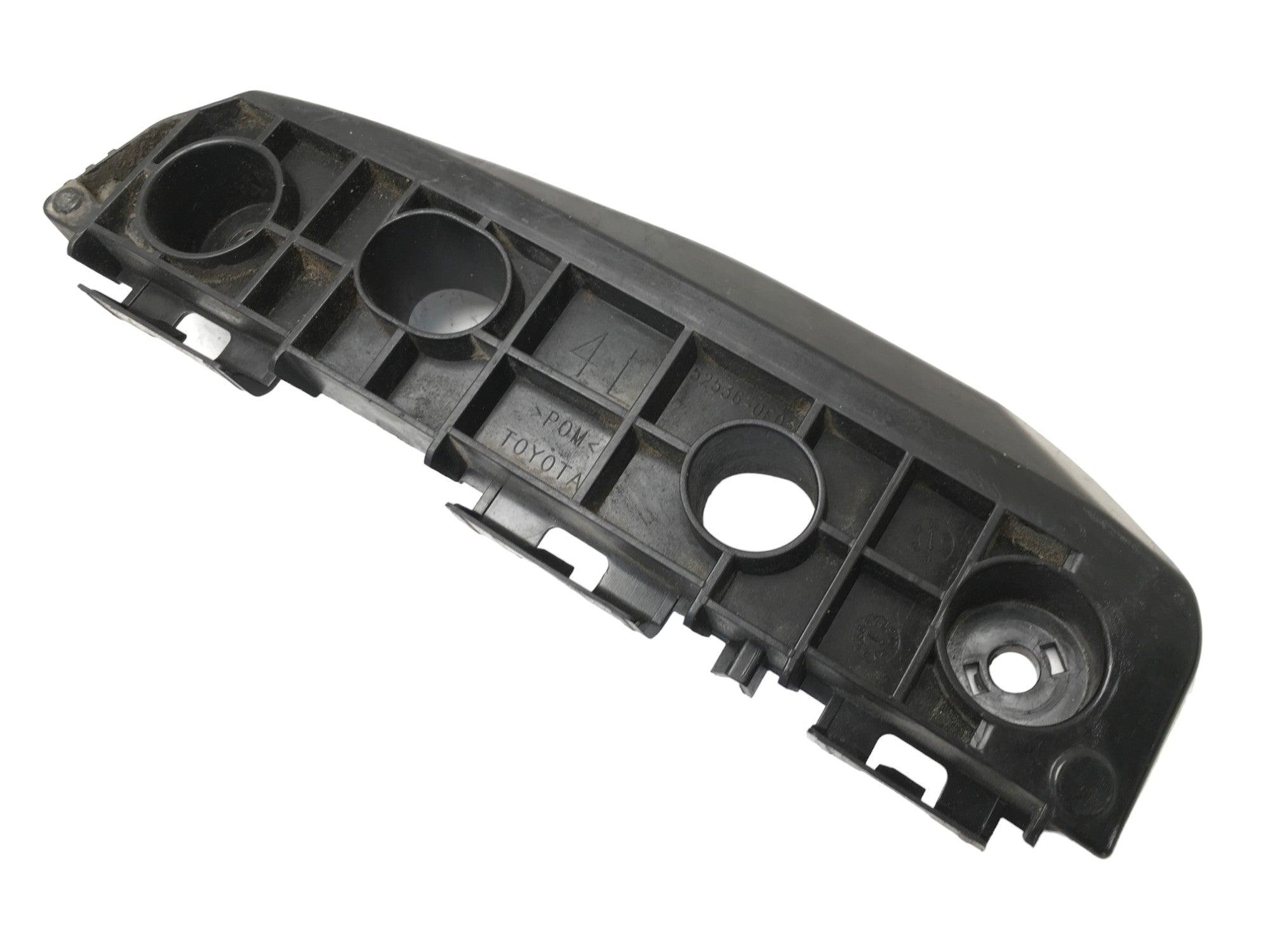 Soporte paragolpes delantero Toyota verso E12 - 525360F020