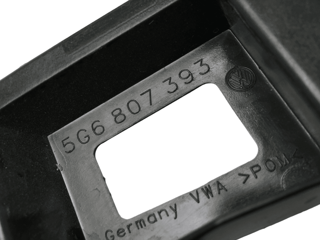 Soporte paragolpes tra VW Golf VI y VII - 5G6807394