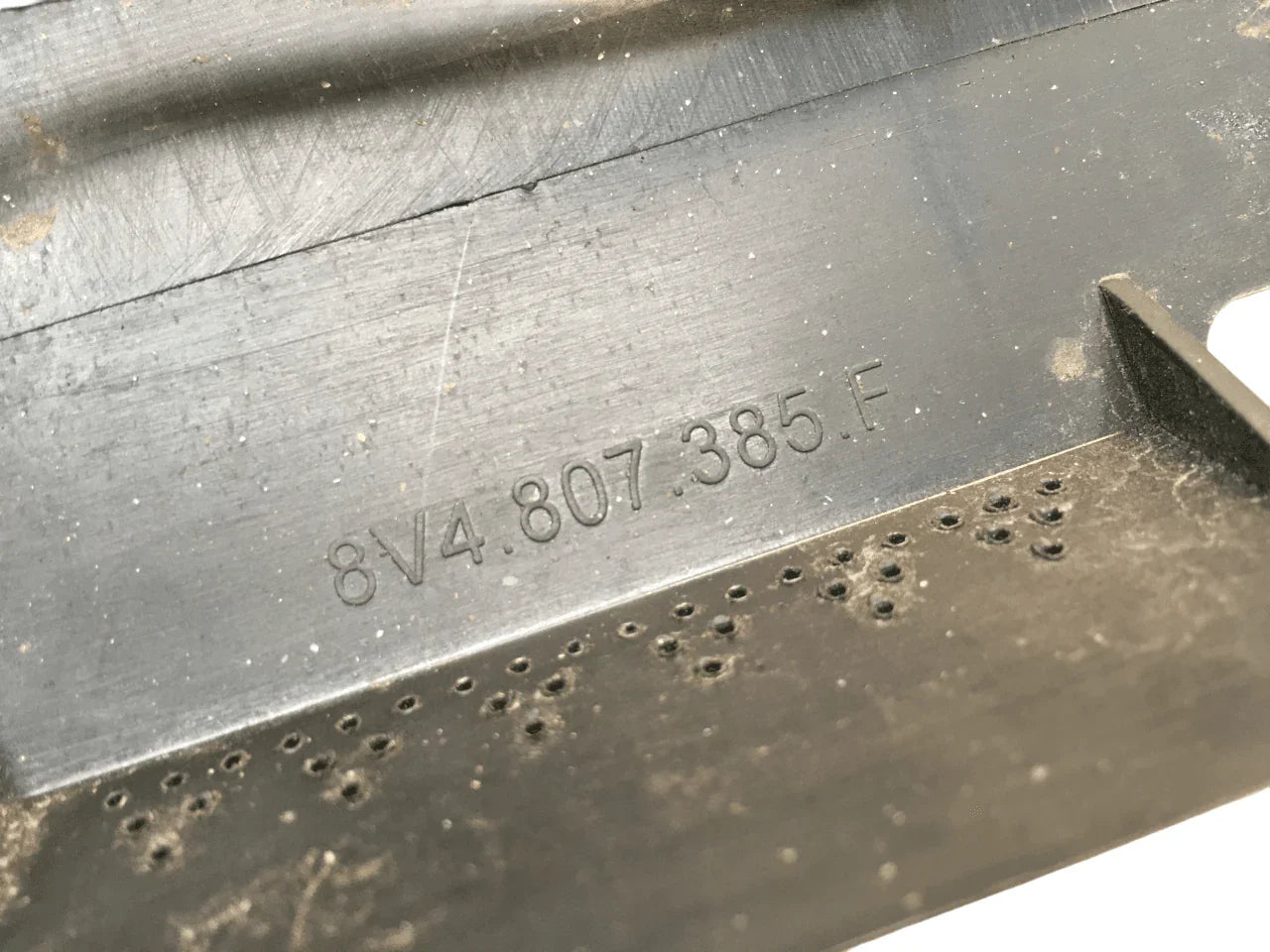 Soporte paragolpes tras Audi A3 8V