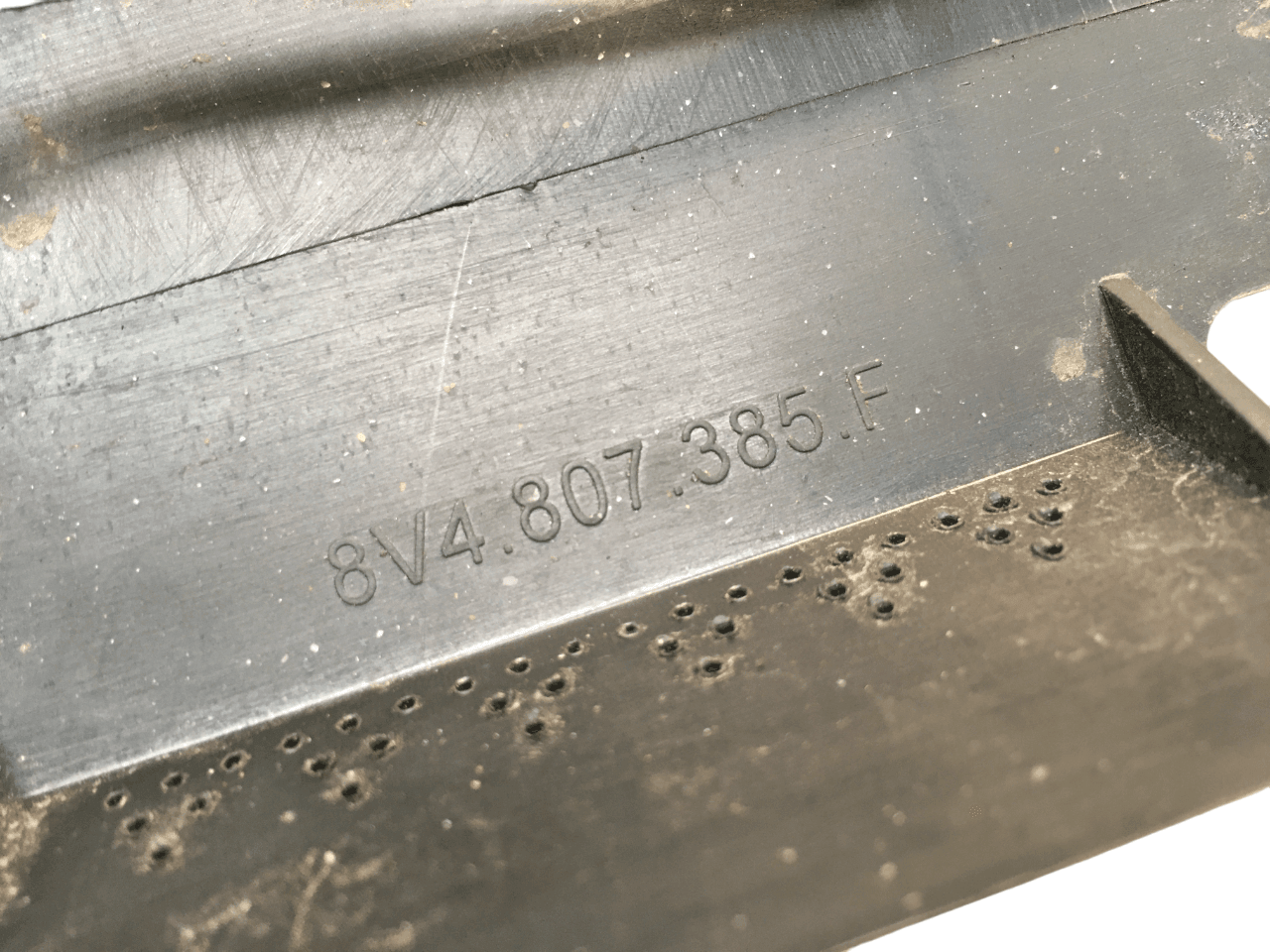 Soporte paragolpes tras Audi A3 8V - 8V4807385F