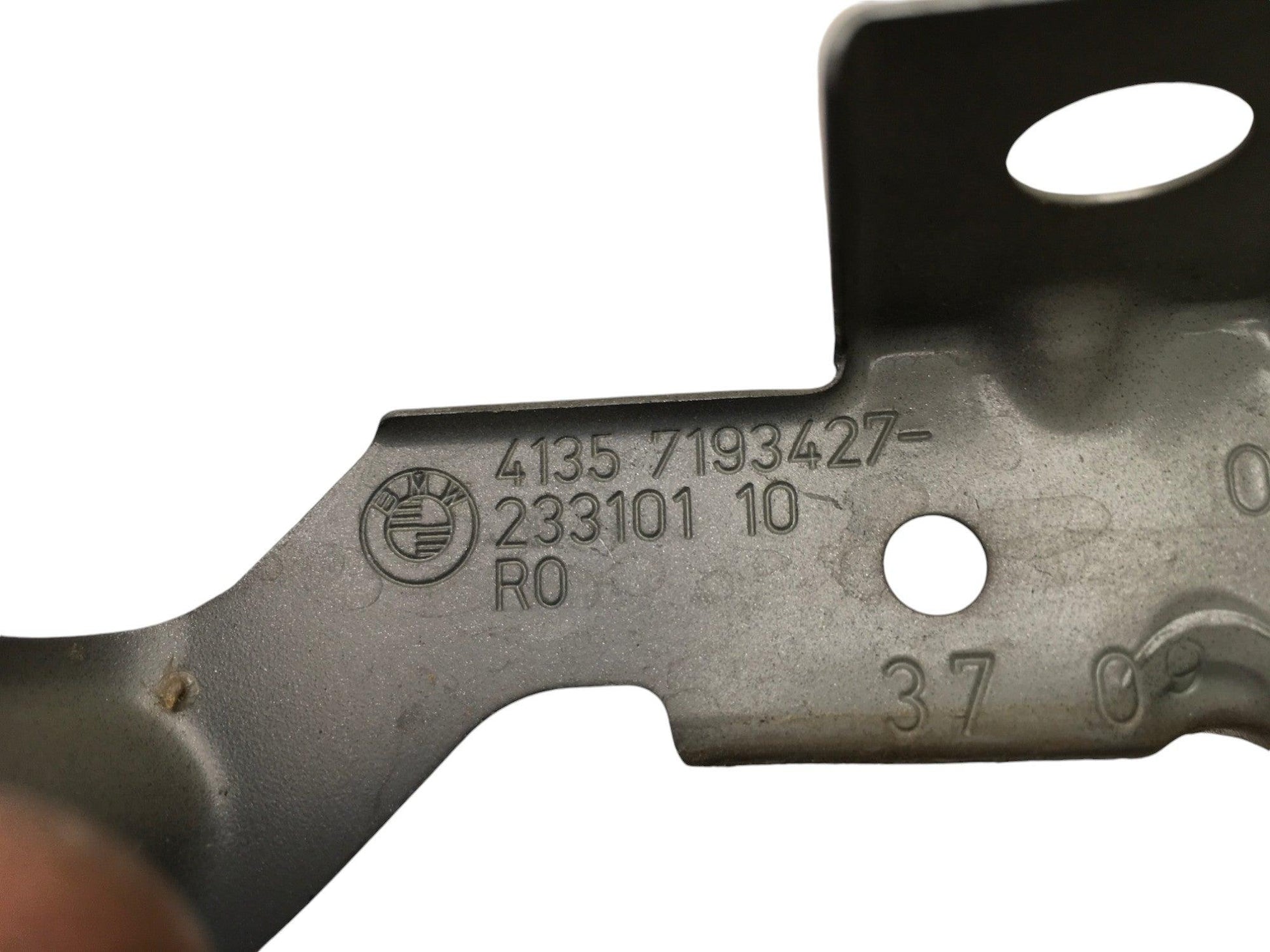 Soporte paso rueda del izq BMW F07 - 41357193427