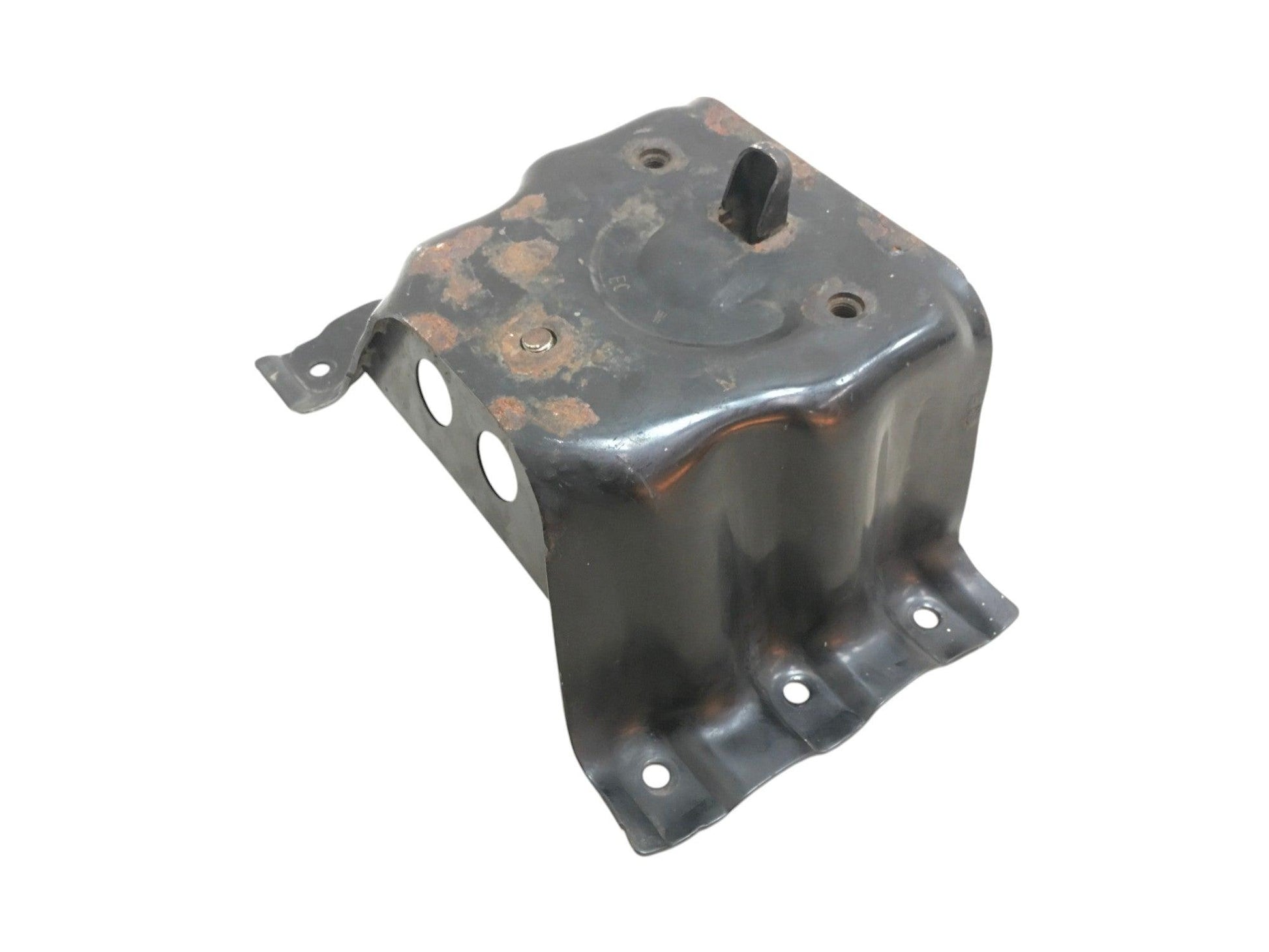 Soporte rueda Mitsubishi Montero V20 - 