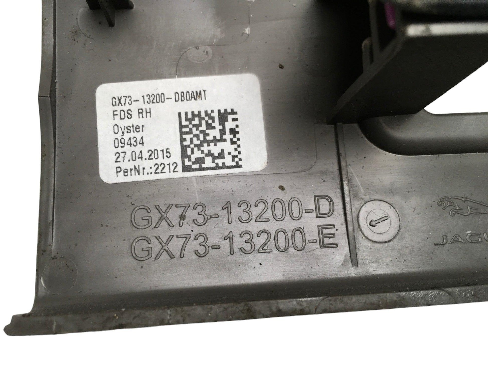 Talonera del dcho Jaguar XE - GX7313200D