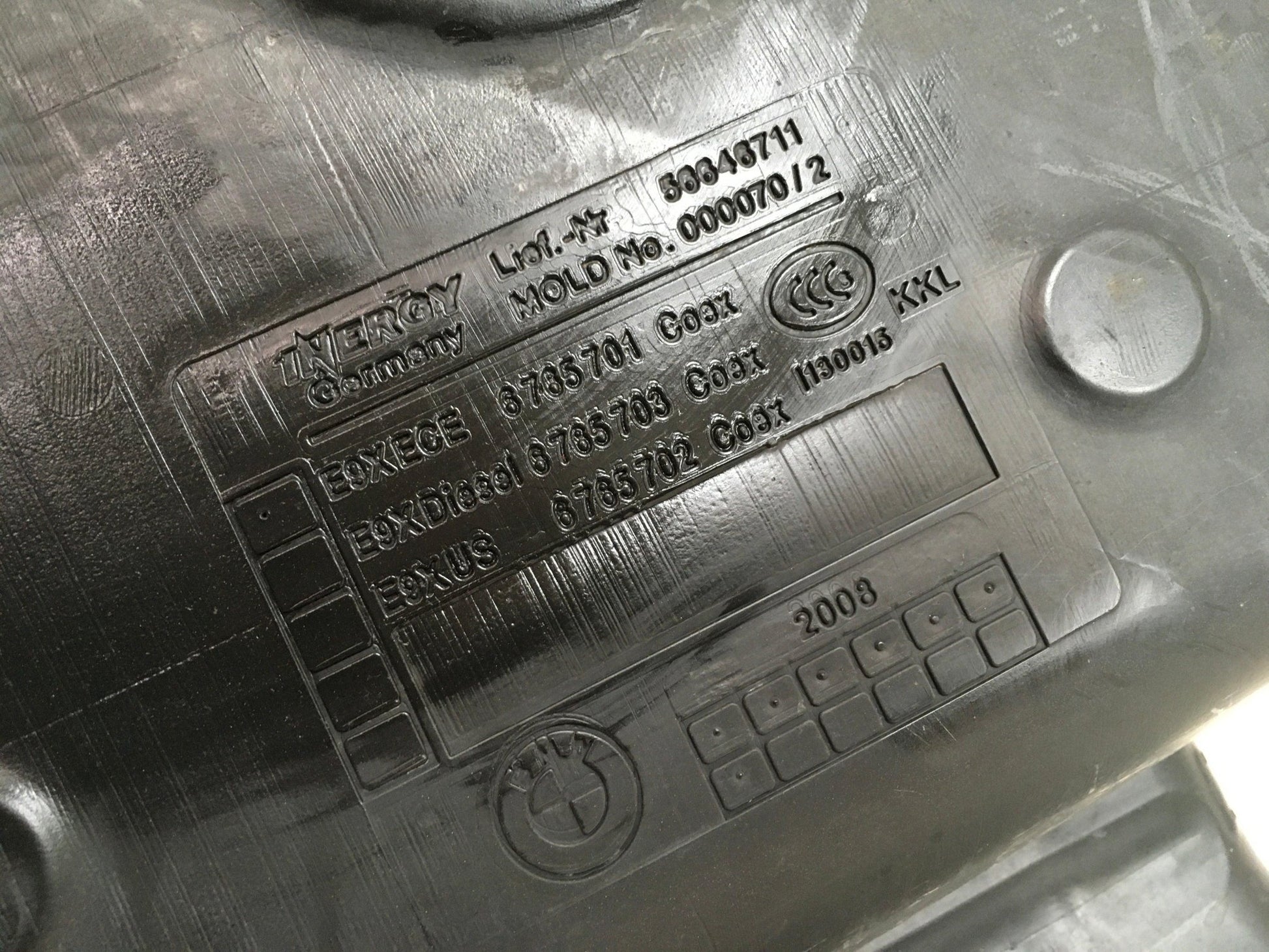 Tanque combustible BMW E90 E87 - 6765701