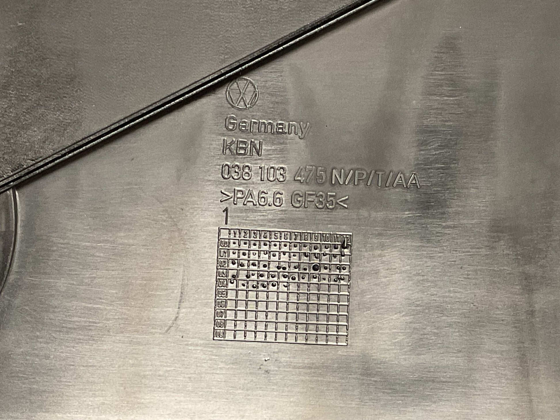 Tapa balancines VW 038103475 - 